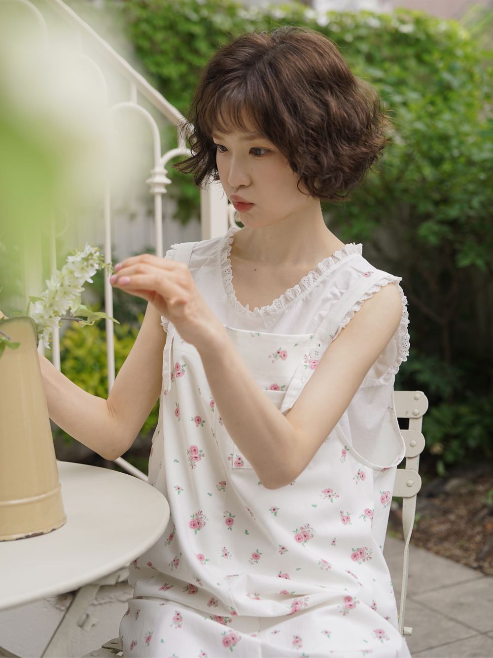 ROSE GARDEN APRON DRESS