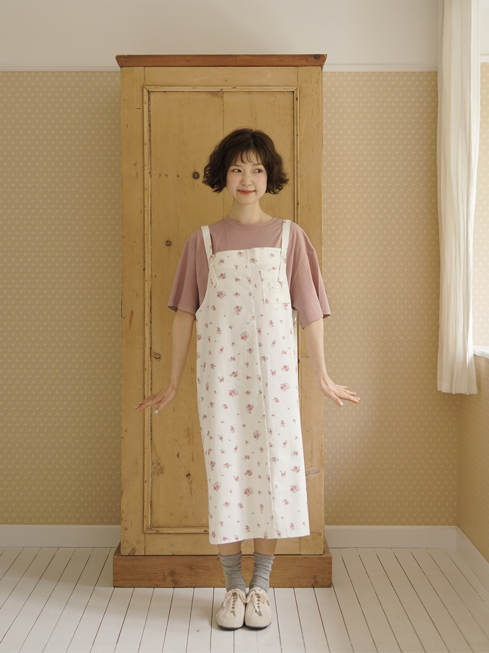 ROSE GARDEN APRON DRESS
