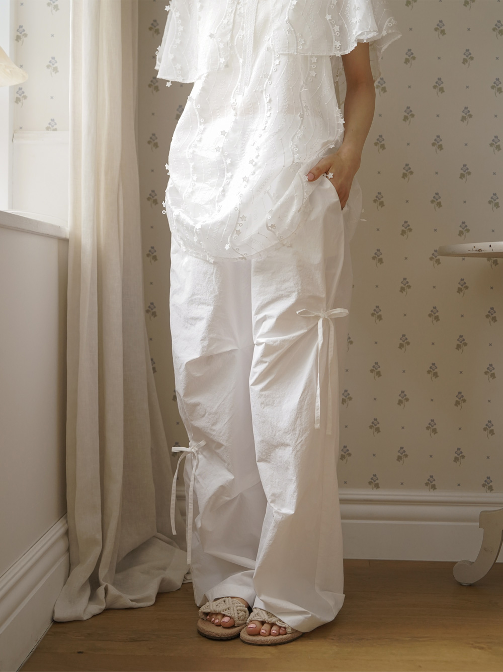 RIBBON TUCK WIDE PANTS - ivory