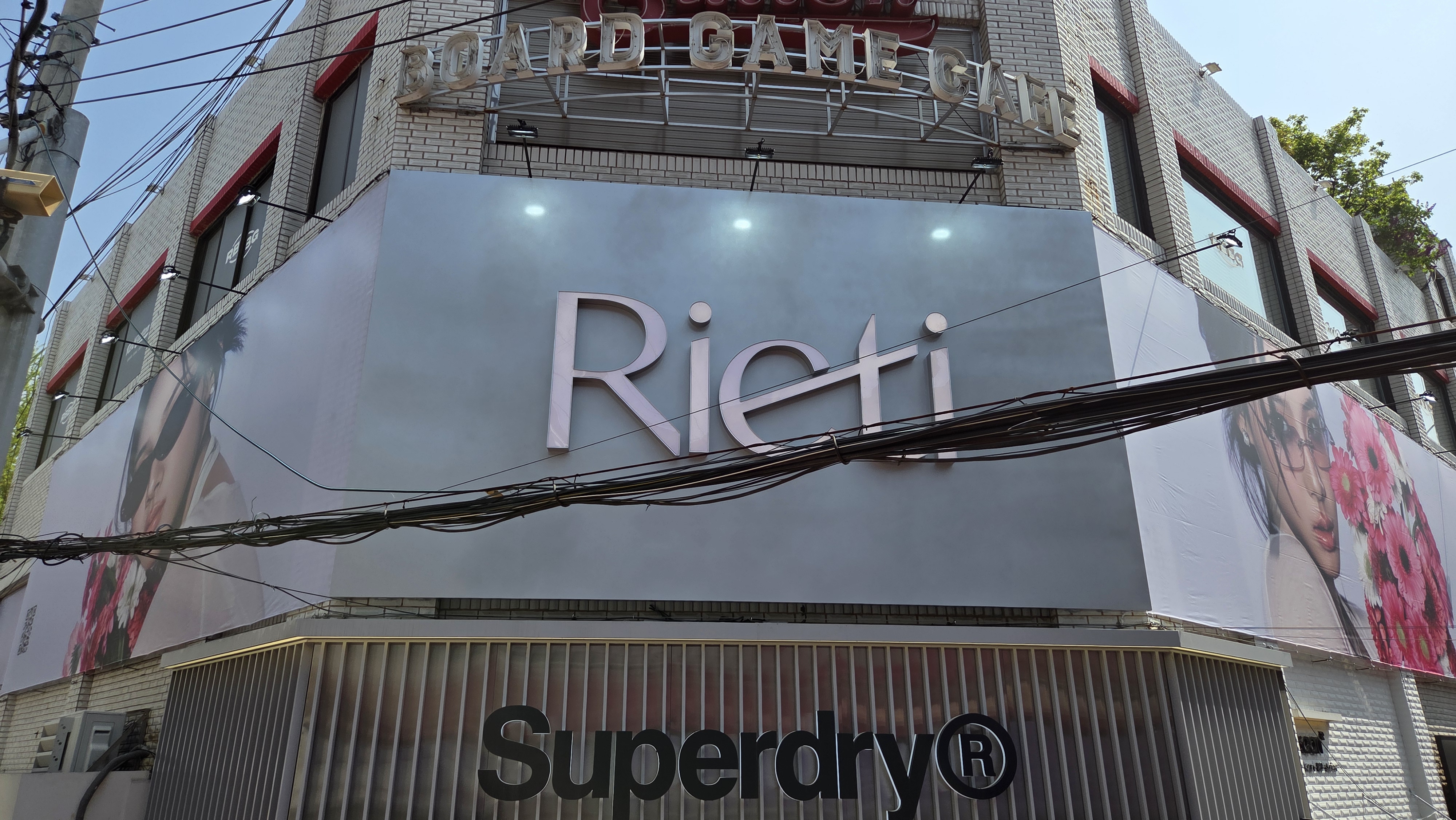 a6775f685d945.jpg