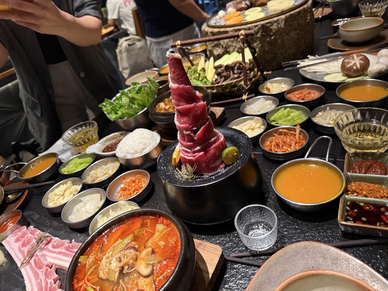 💚하이난 동계시즌 신상! 푸른 바다와 야자수 속 라운드 홍수만cc🌴
