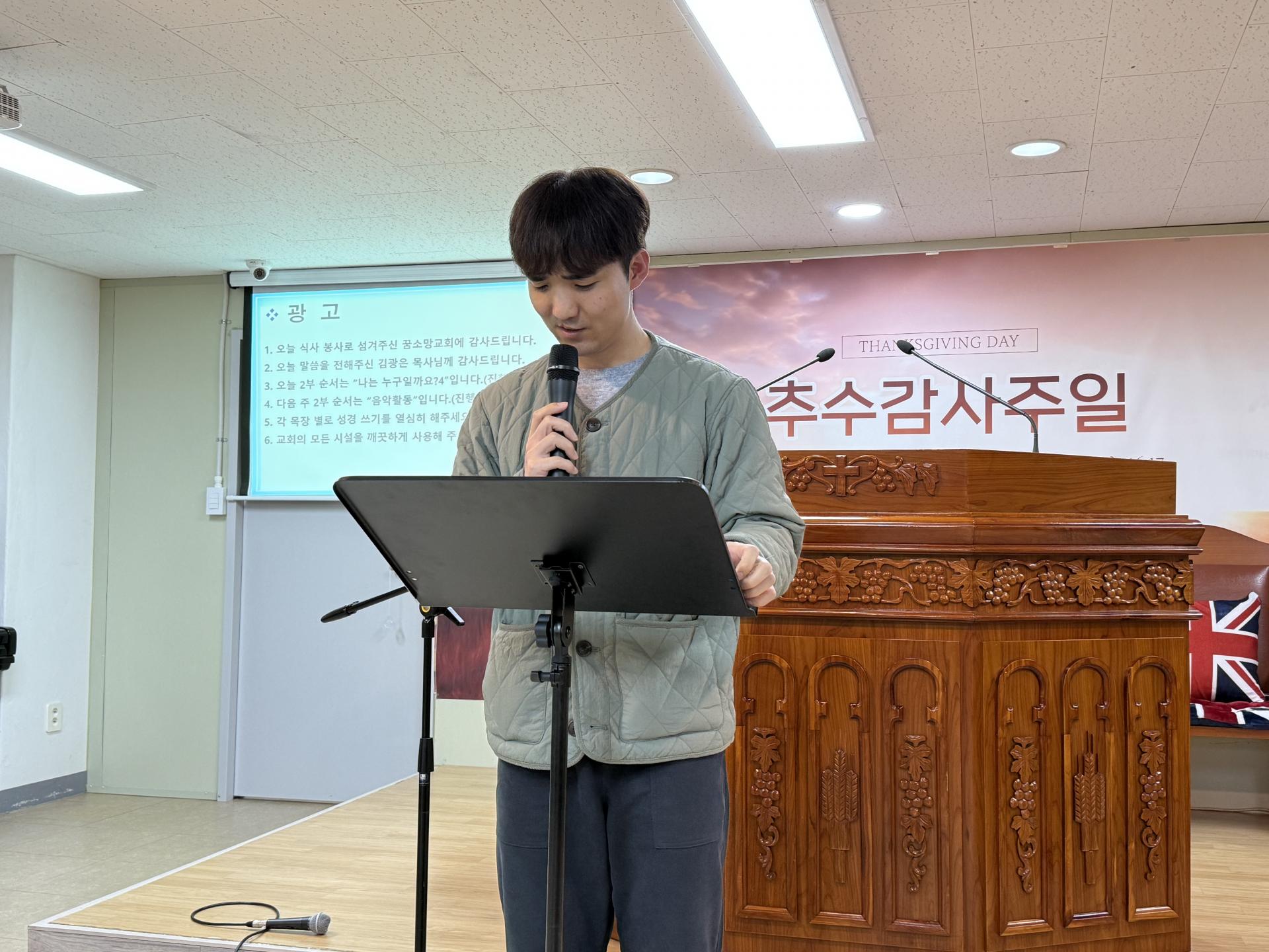 8a201cf5b6c40.jpg