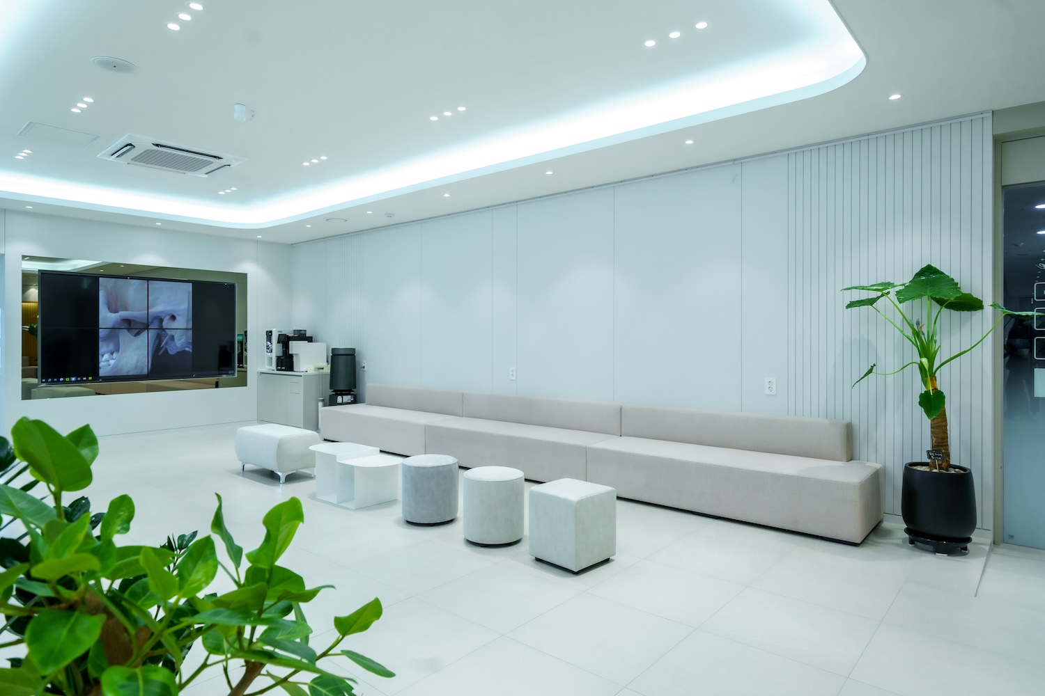 접수데스크&대기실 4