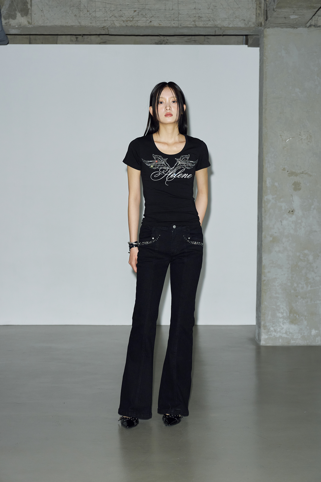 MUSINSA | HELENE PARIS Angel Lettering Cubic Half T-Shirt