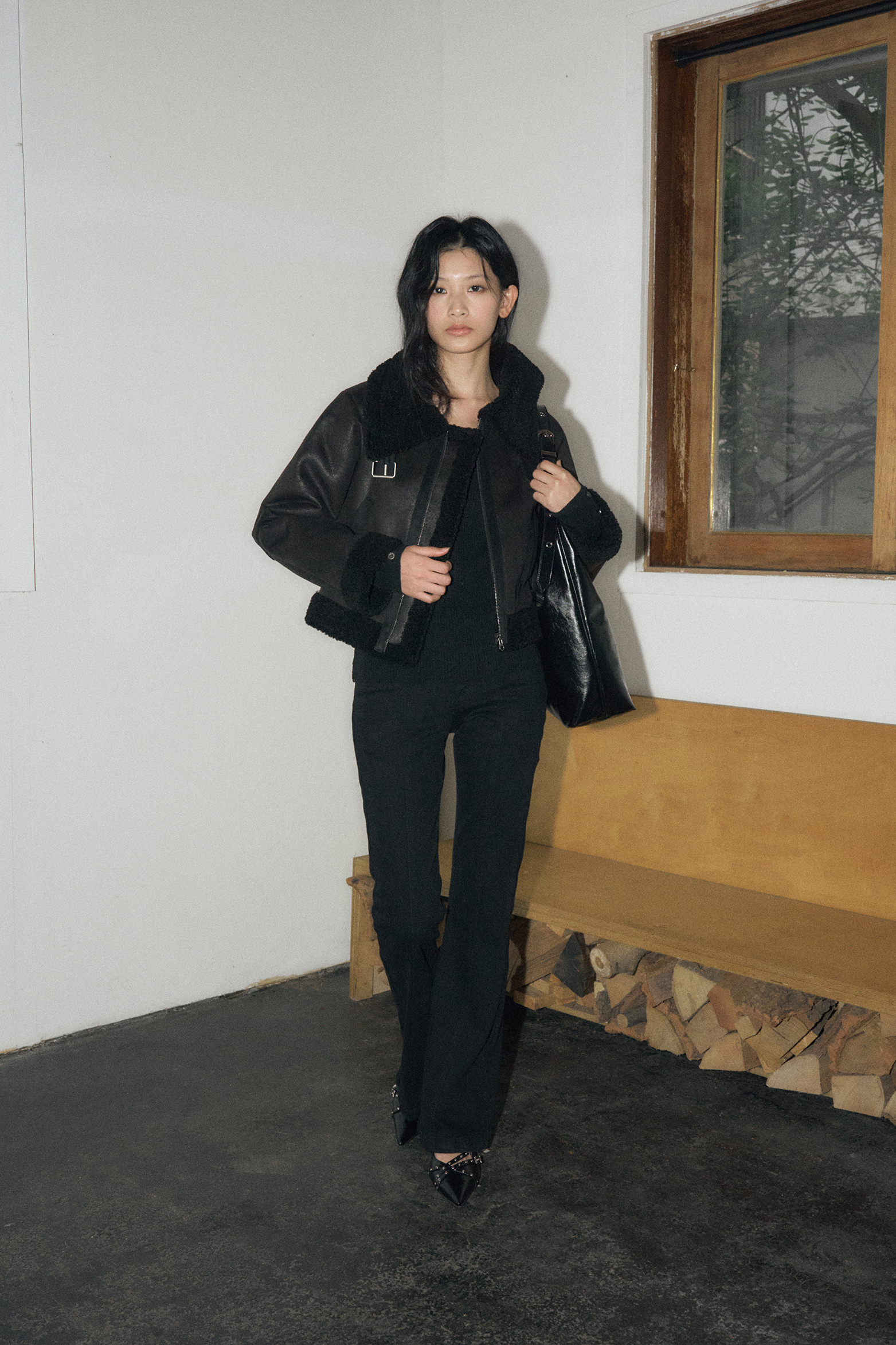 MUSINSA | HELENE PARIS Croa Shoulder Hobo Bag [Black]