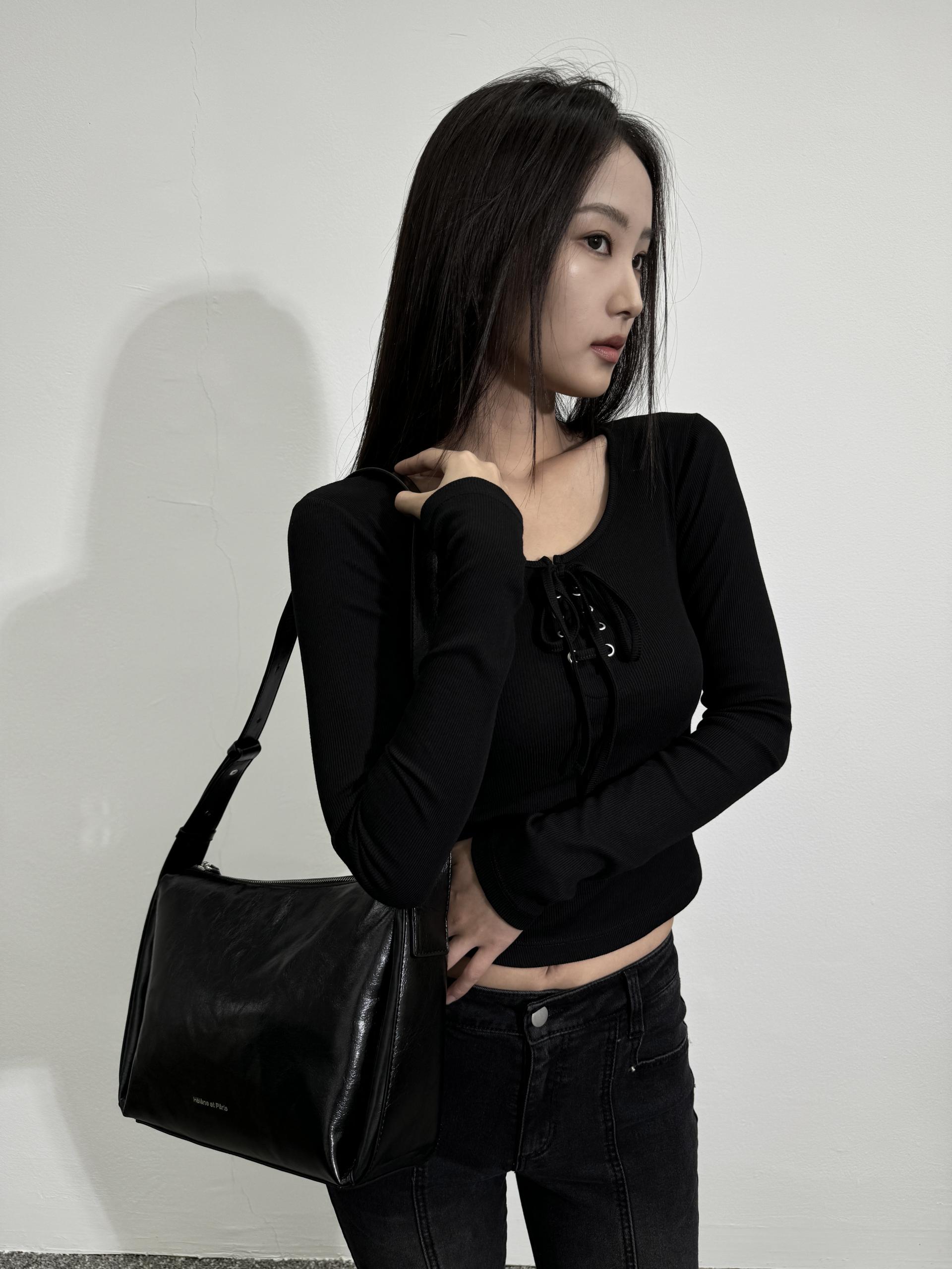 ショルダーバッグ・ポシェット [HELENE PARIS] Garnet Trapezium Shoulder Bag MUSINSA | HELENE PARIS Garnet trapezium shoulder bag