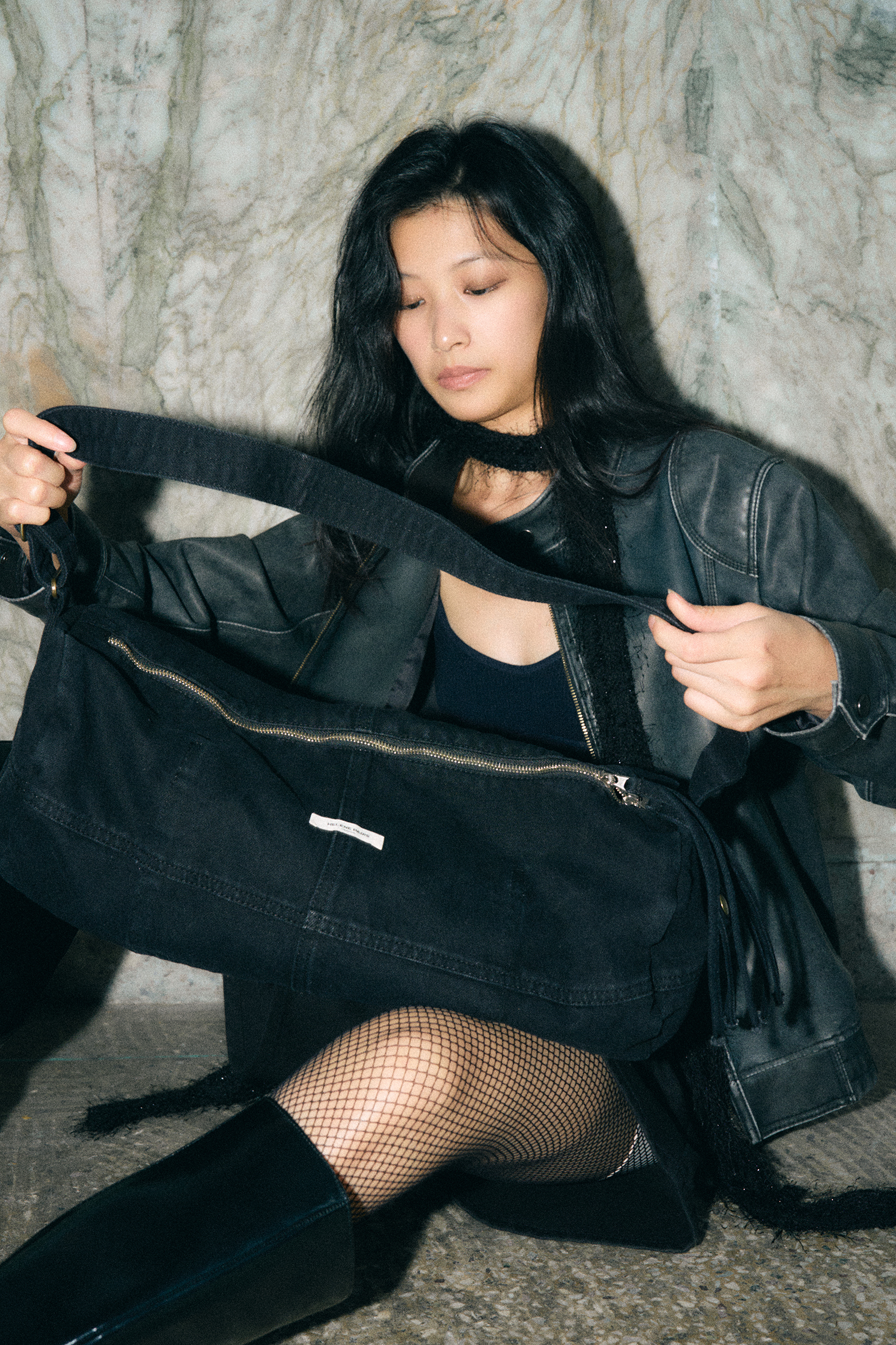 ★HELENEPARIS★WASHED DENIM CROSS BAG★デニム クロスバッグ★ MUSINSA | HELENE PARIS Washed Denim Cross Shoulder Bag [Black]