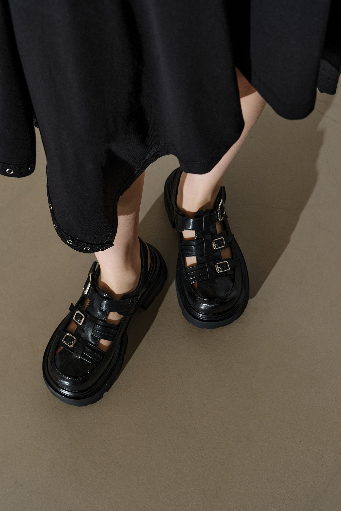 COW LEATHER MONO STRAP FISHERMAN SANDAL BLACK