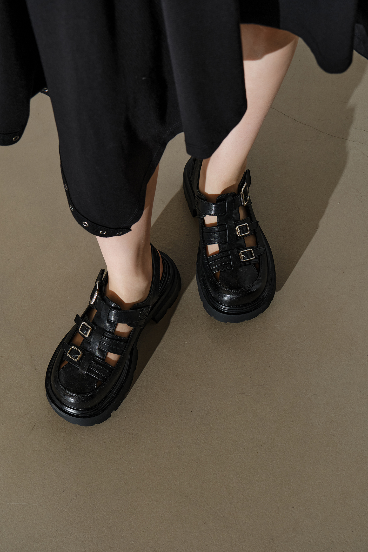 COW LEATHER MONO STRAP FISHERMAN SANDAL BLACK