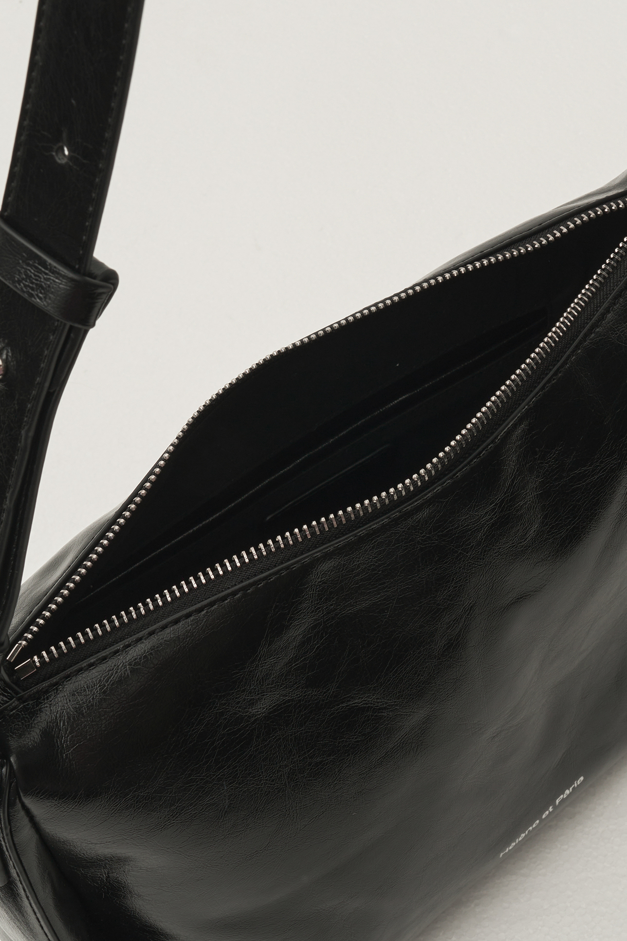 ショルダーバッグ・ポシェット [HELENE PARIS] Garnet Trapezium Shoulder Bag MUSINSA | HELENE PARIS Garnet trapezium shoulder bag