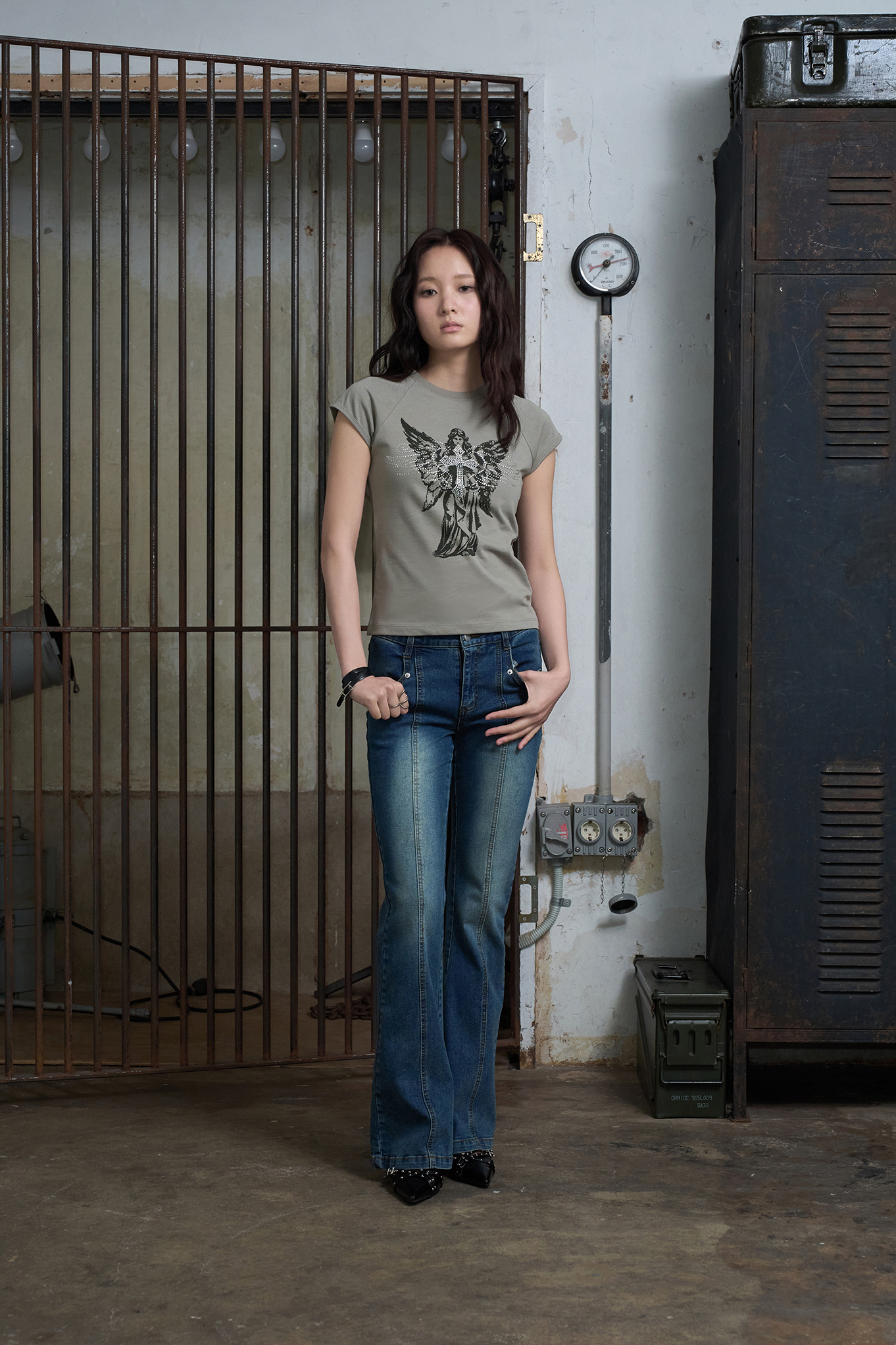 【HELENE PARIS】Angel Wings Cubic Half T-Shirt Tシャツ MUSINSA | HELENE PARIS Angel Wings Cubic Half T-shirt [Sage]
