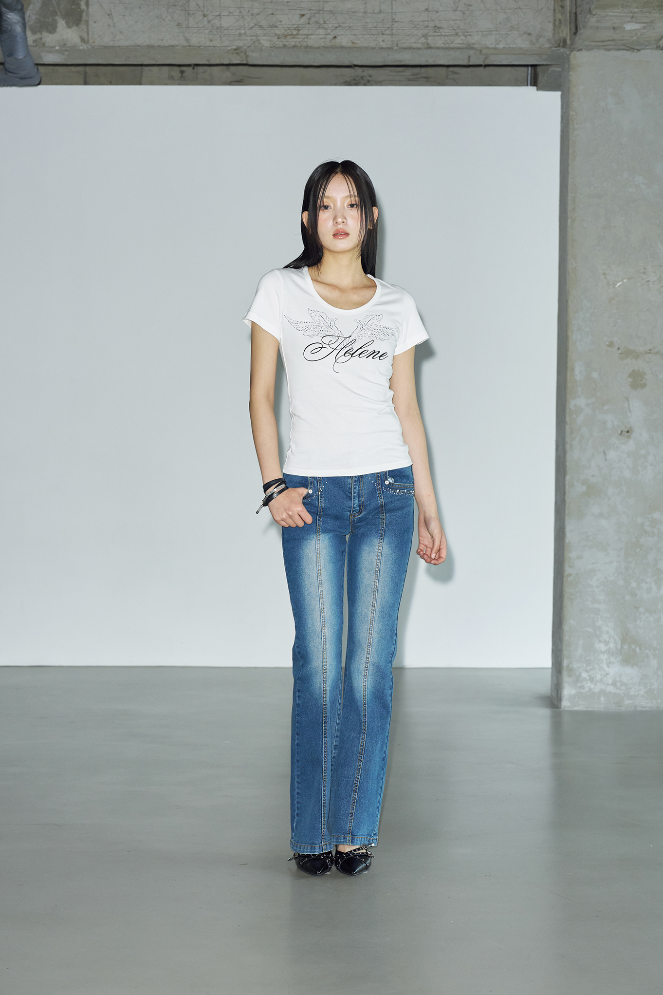 MUSINSA | HELENE PARIS Angel Lettering Cubic Half T-Shirt