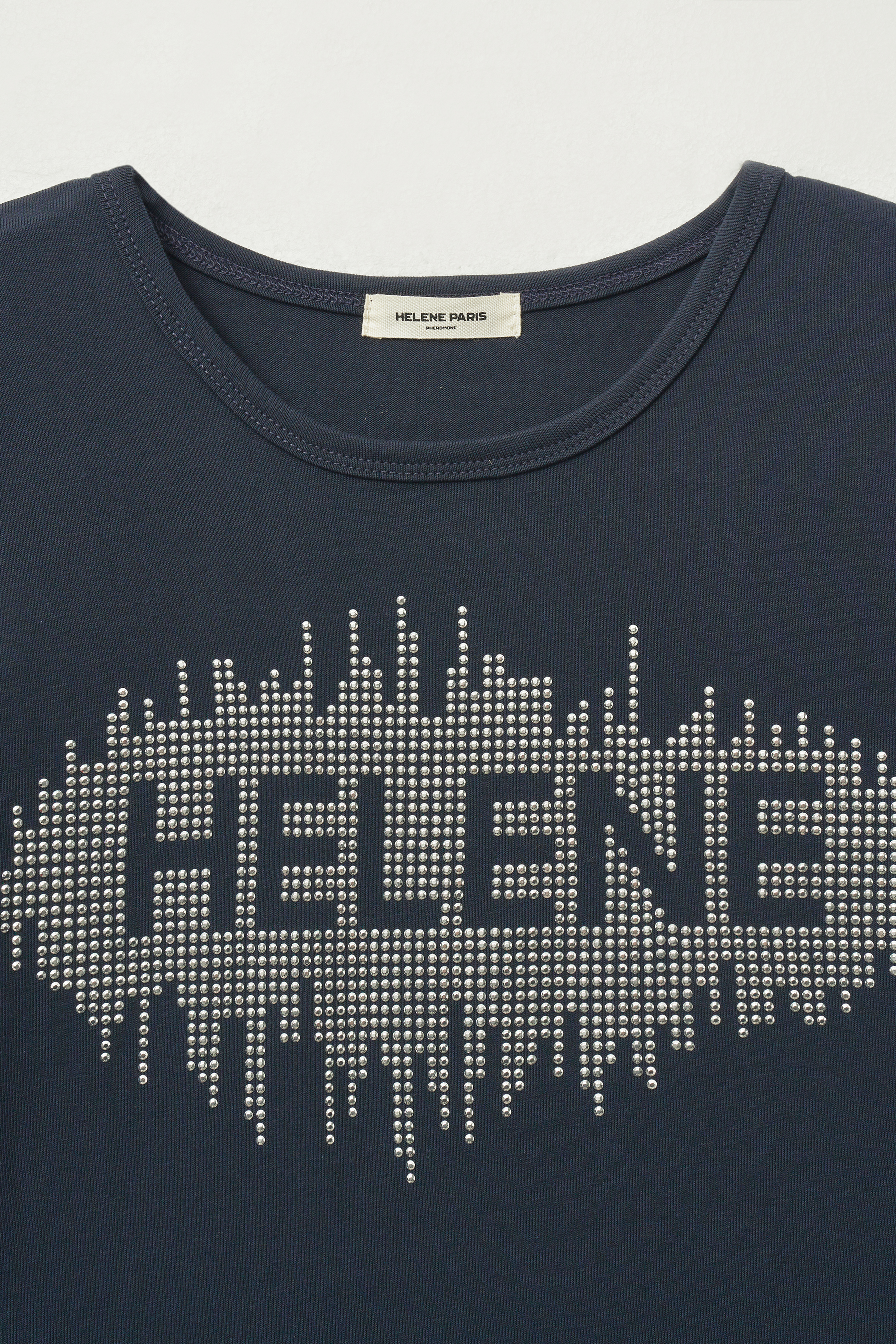 MUSINSA | HELENE PARIS Helene Stud Applique Half T-Shirt [Navy]