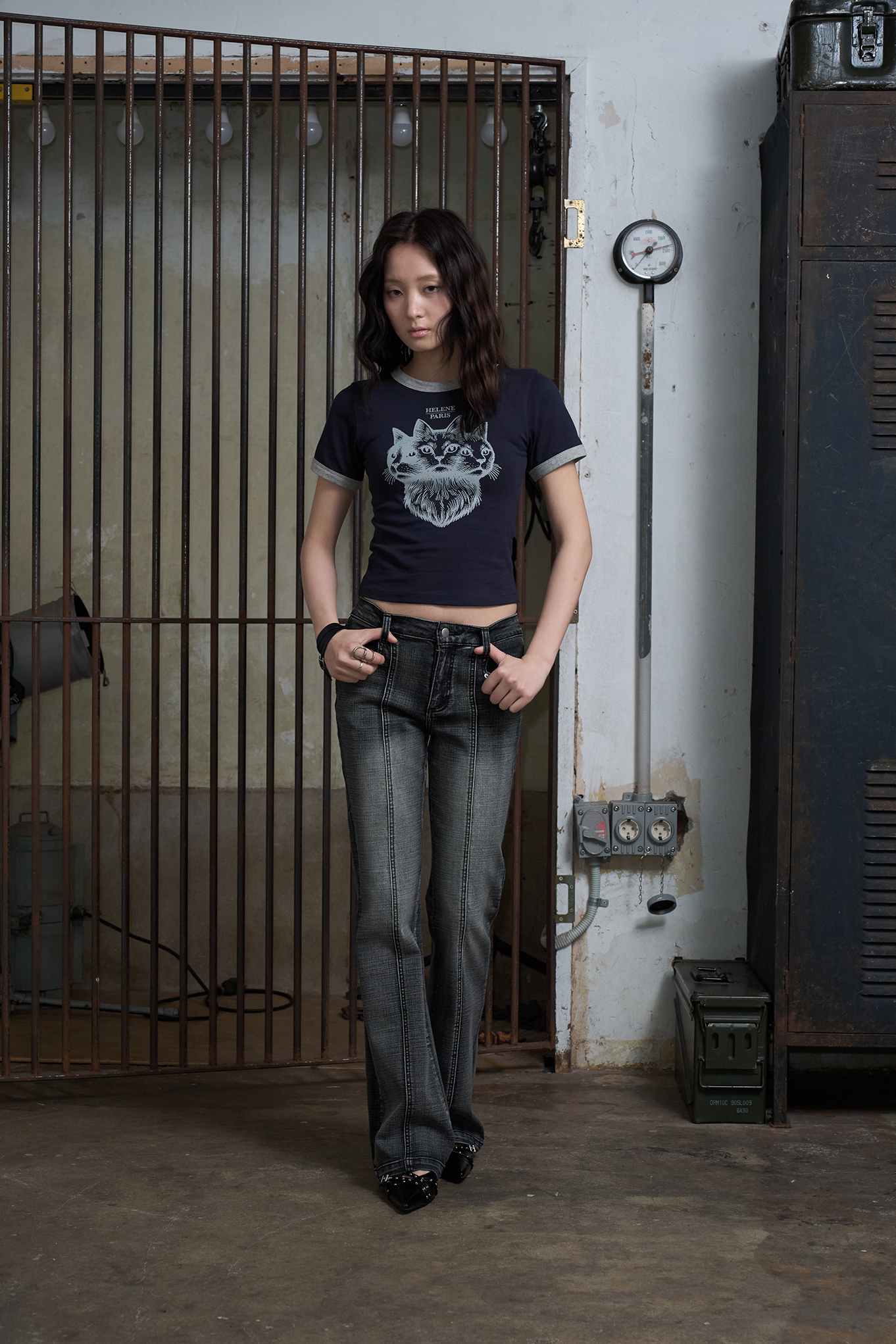【HELENE PARIS】Trio cat Artwork Half T-shirt Tシャツ MUSINSA公式 | HELENE PARIS Trio Cat Artwork Half T-shirt [Navy]
