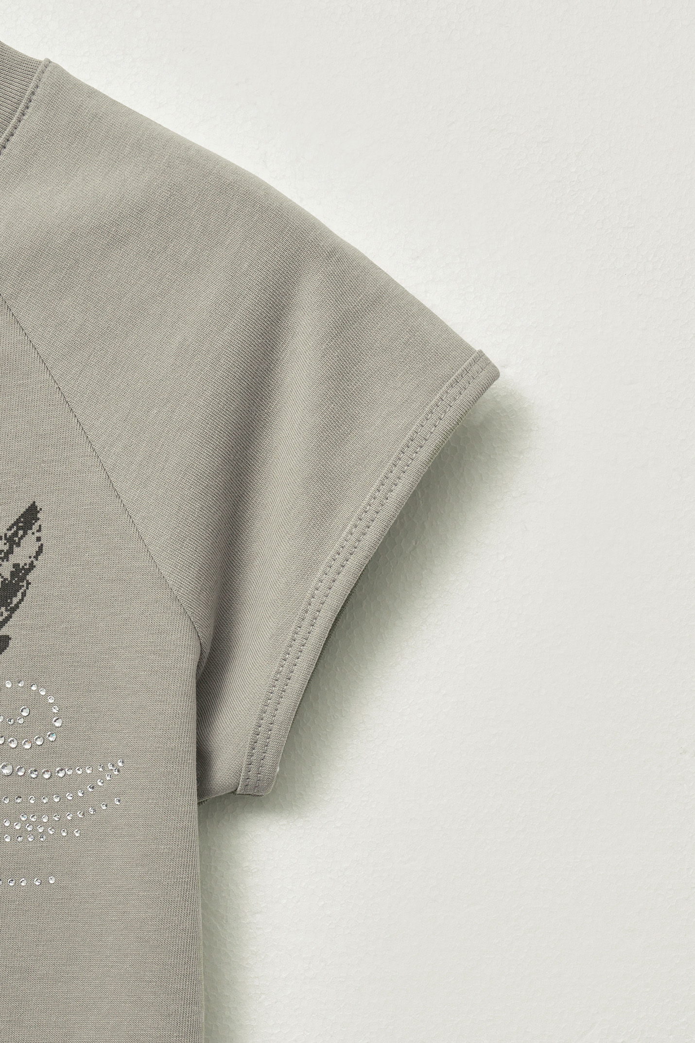 MUSINSA | HELENE PARIS Angel Wings Cubic Half T-shirt [Sage]