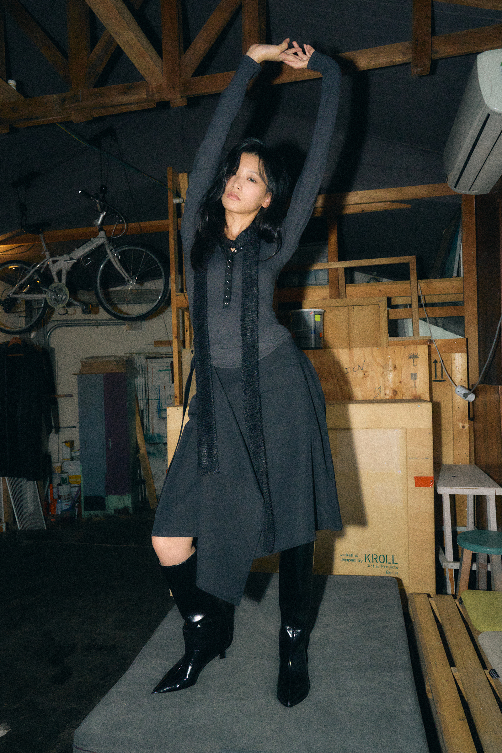 【HELENE PARIS】snap neckline half sleeve ★韓国人気★追跡付 HELENE PARIS(ヘレネパリス) - 海外通販のBUYMA