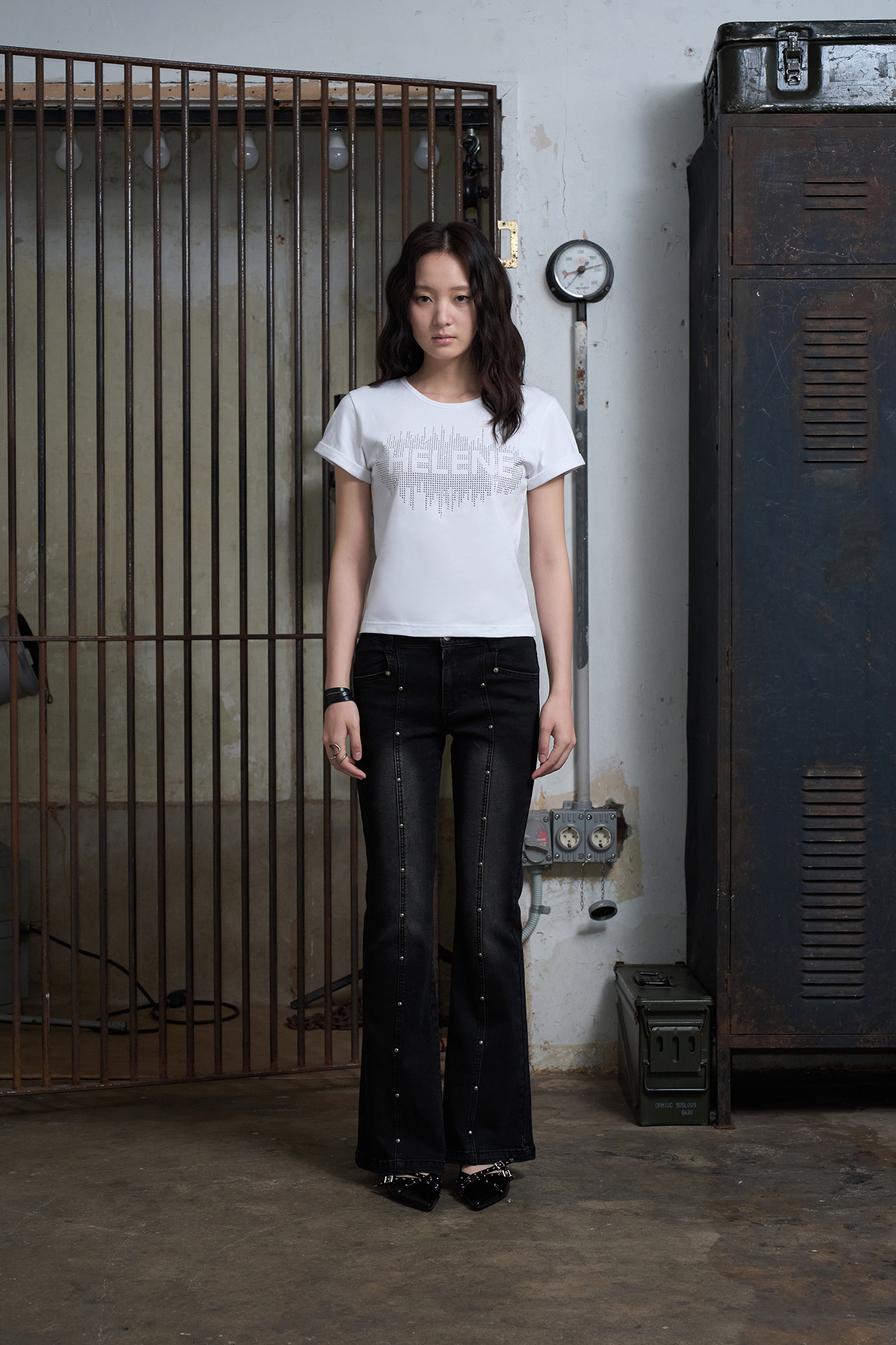 MUSINSA | HELENE PARIS Helene Stud Applique Half T-Shirt [White]