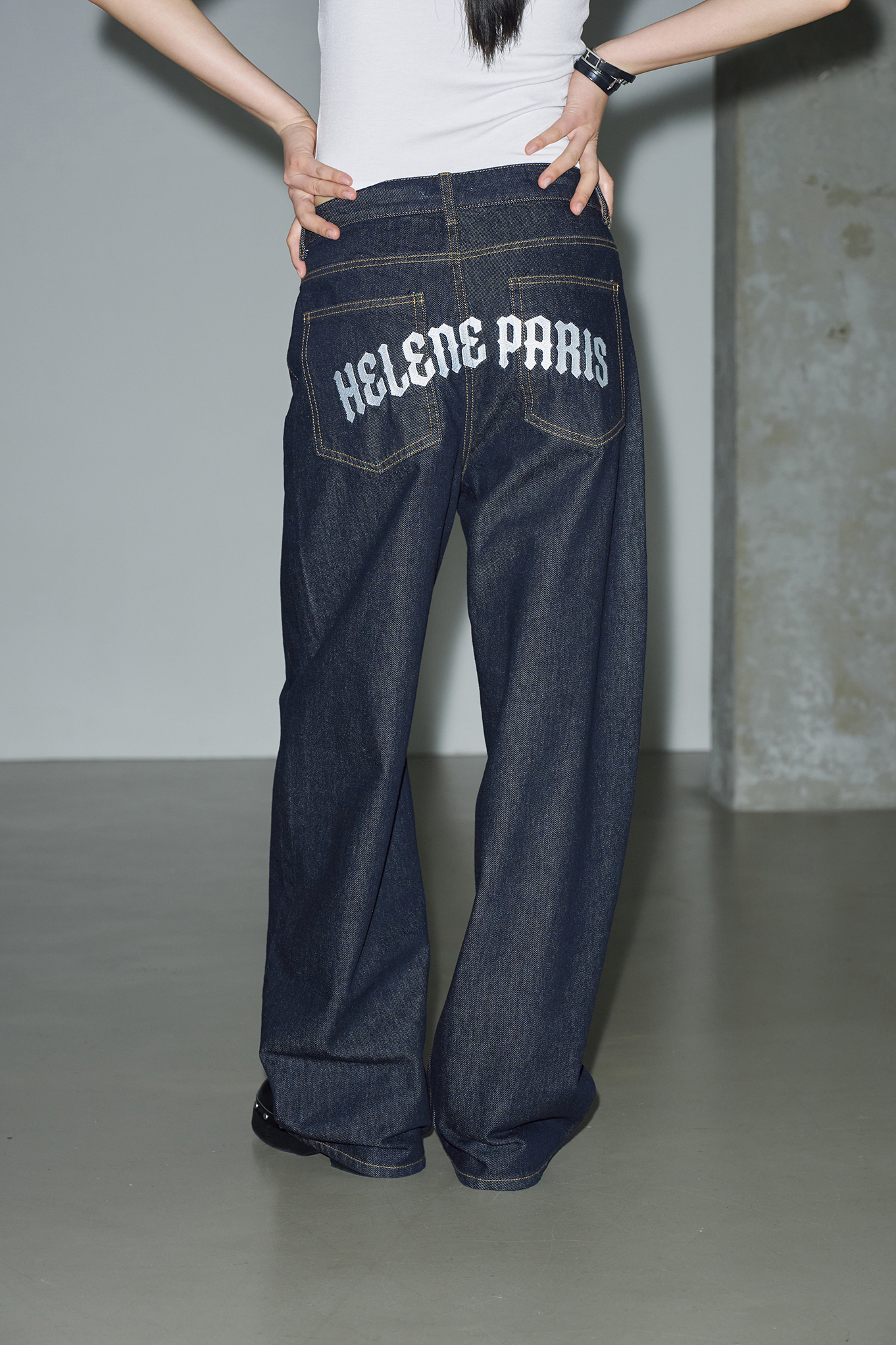 デニム・ジーパン [HELENE PARIS] Logo Needle Point Wide Denim Pants MUSINSA公式 | HELENE PARIS Logo Needle Point Wide Denim