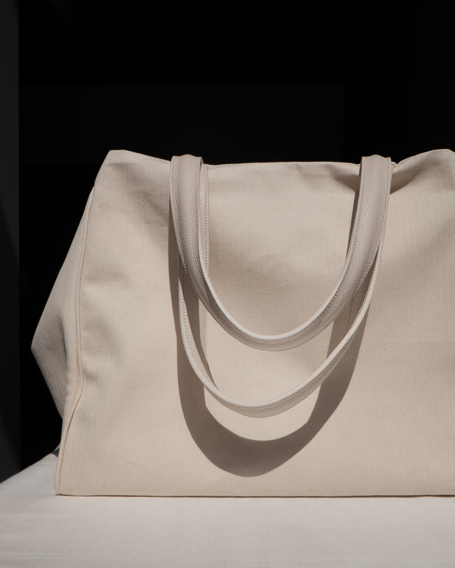 MANSION TOTE