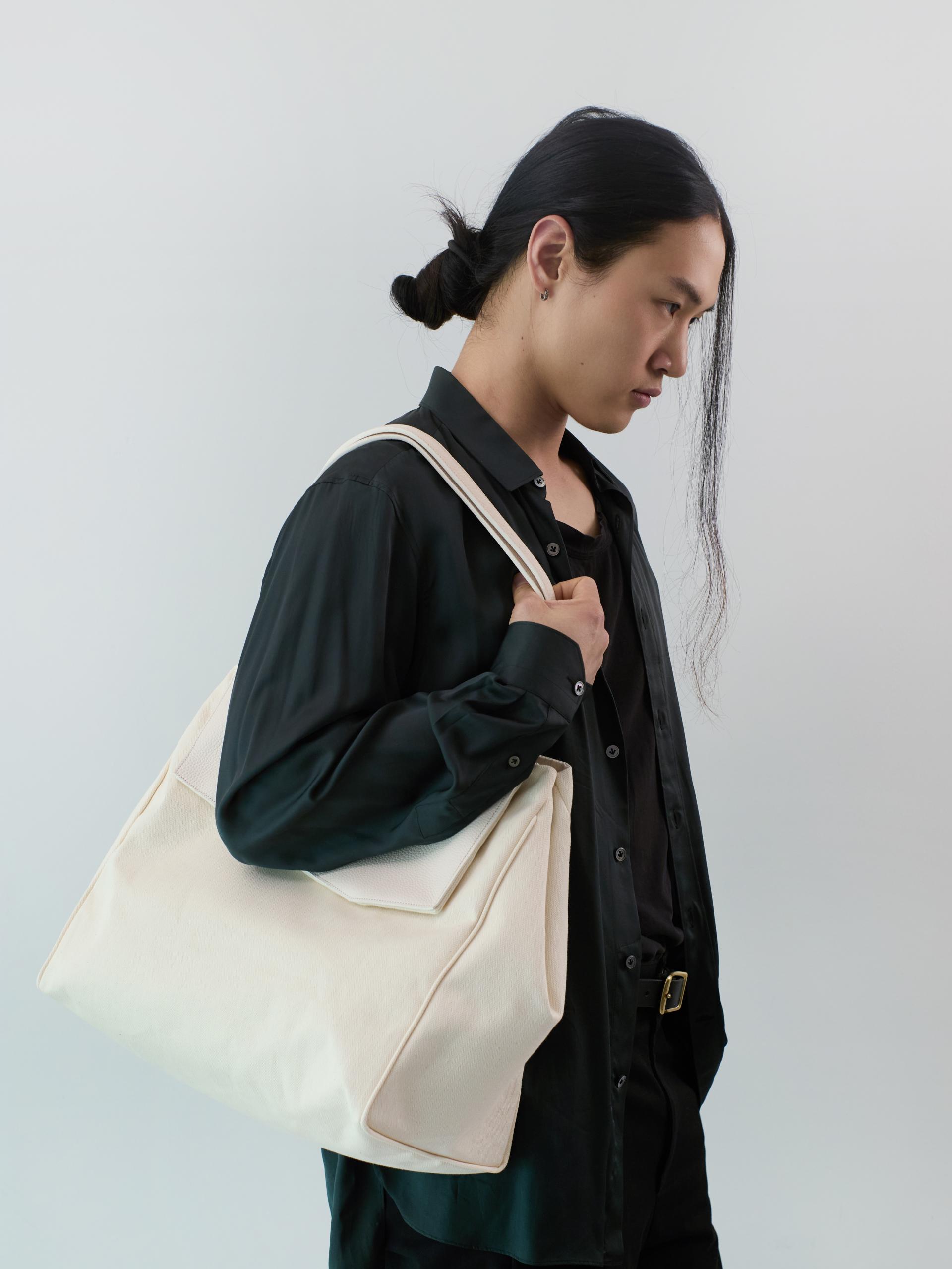 WEAVING KNOT BAG