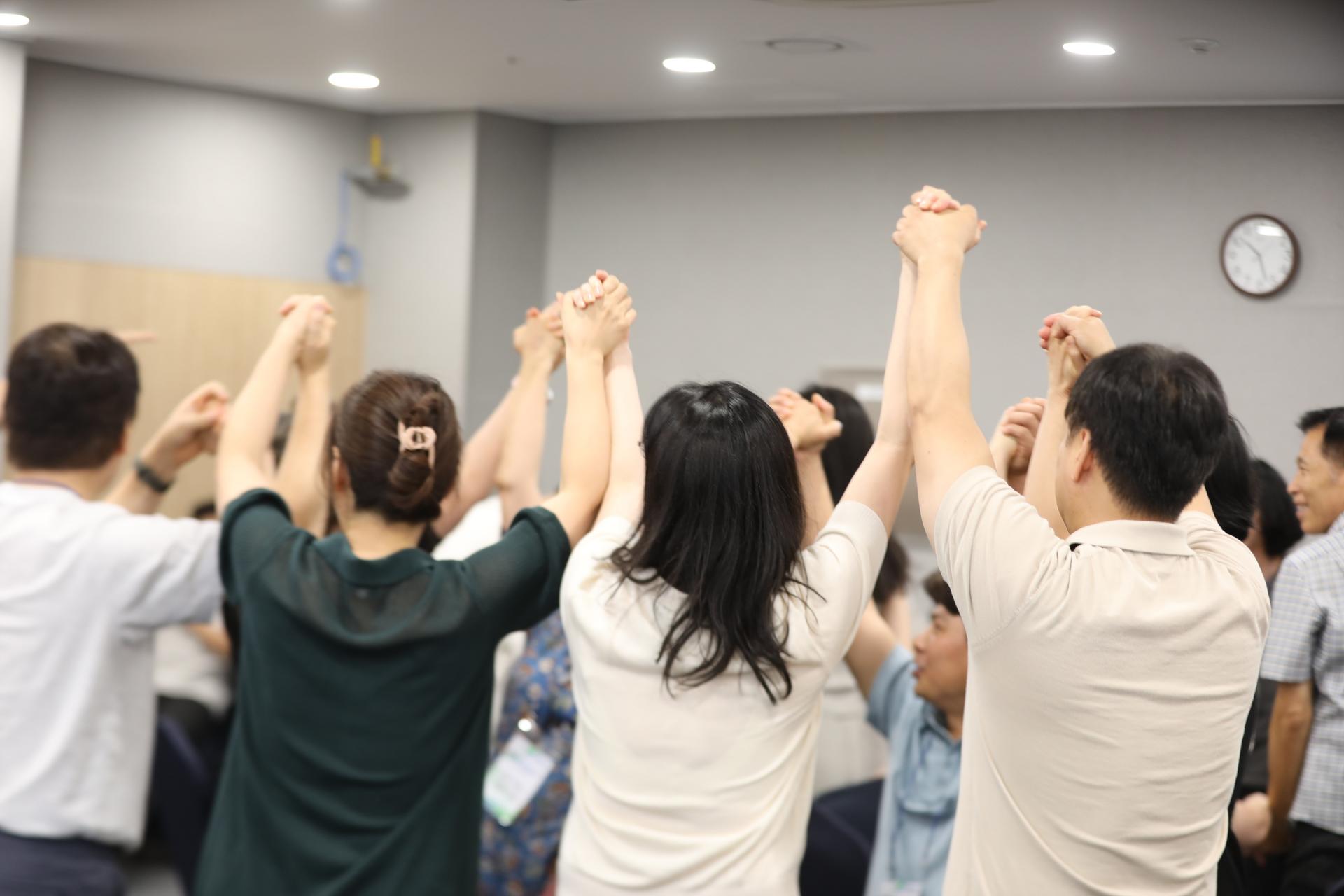 241080efc704f.jpg