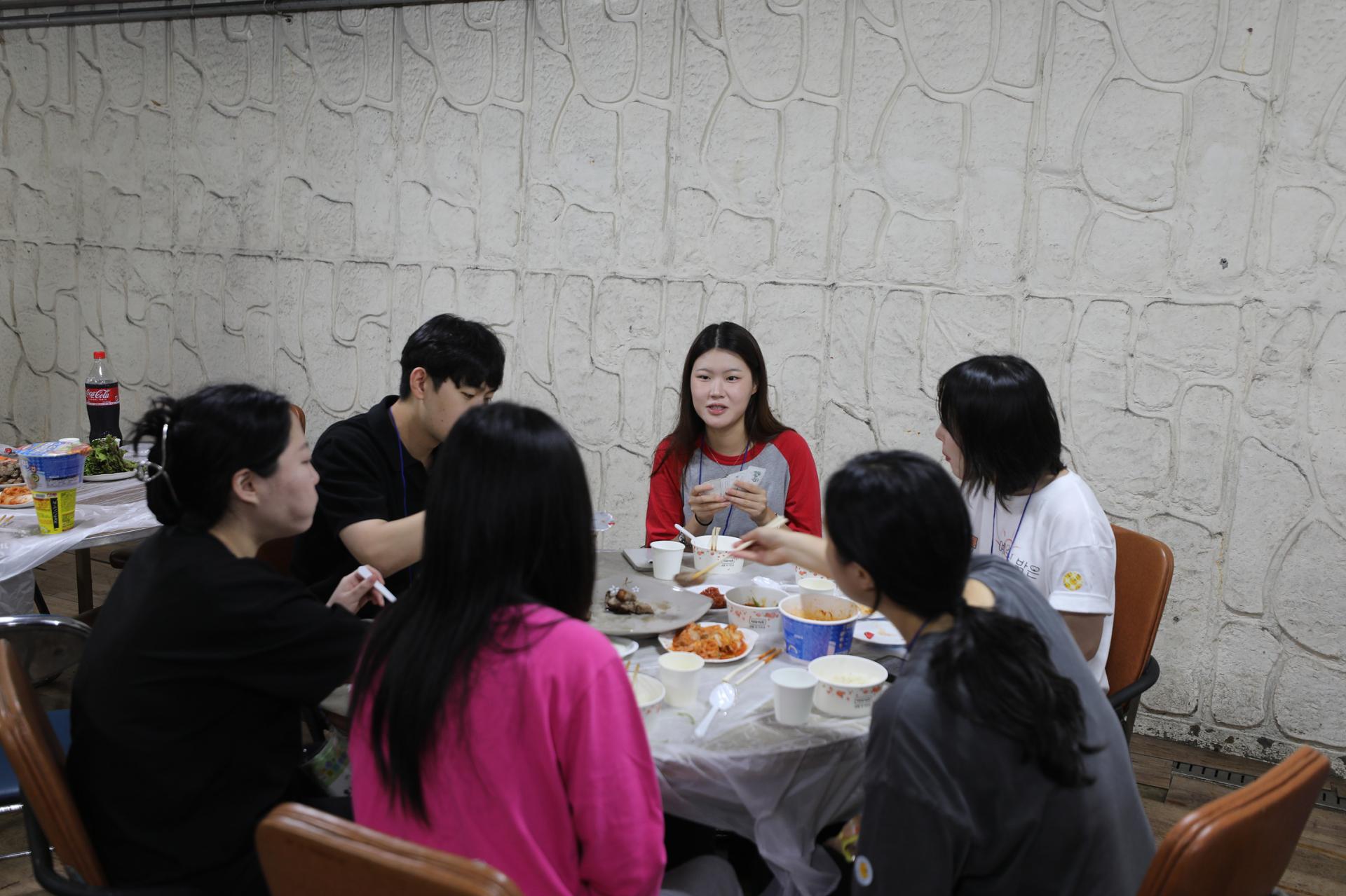 e425ca63eea15.jpg