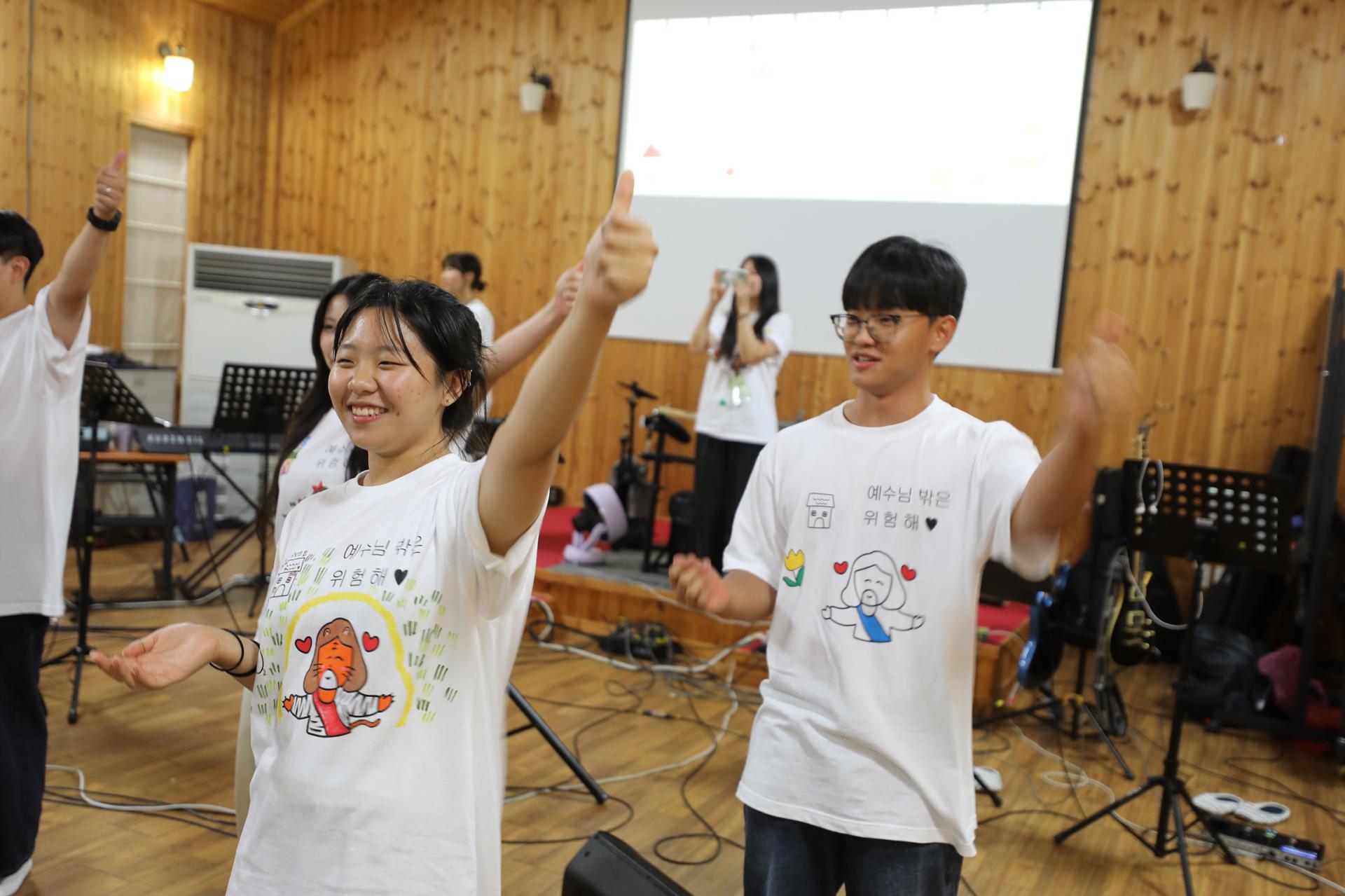 e7c6d6b046460.jpg