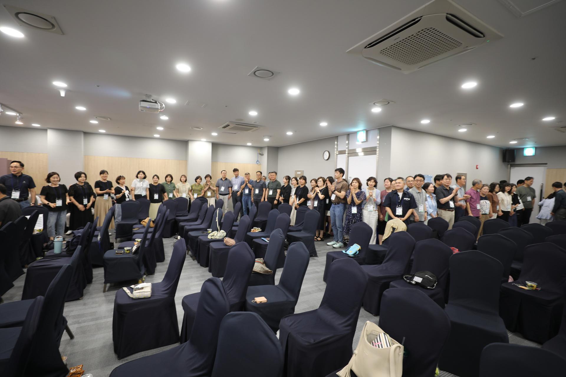 f1843e28a21ca.jpg