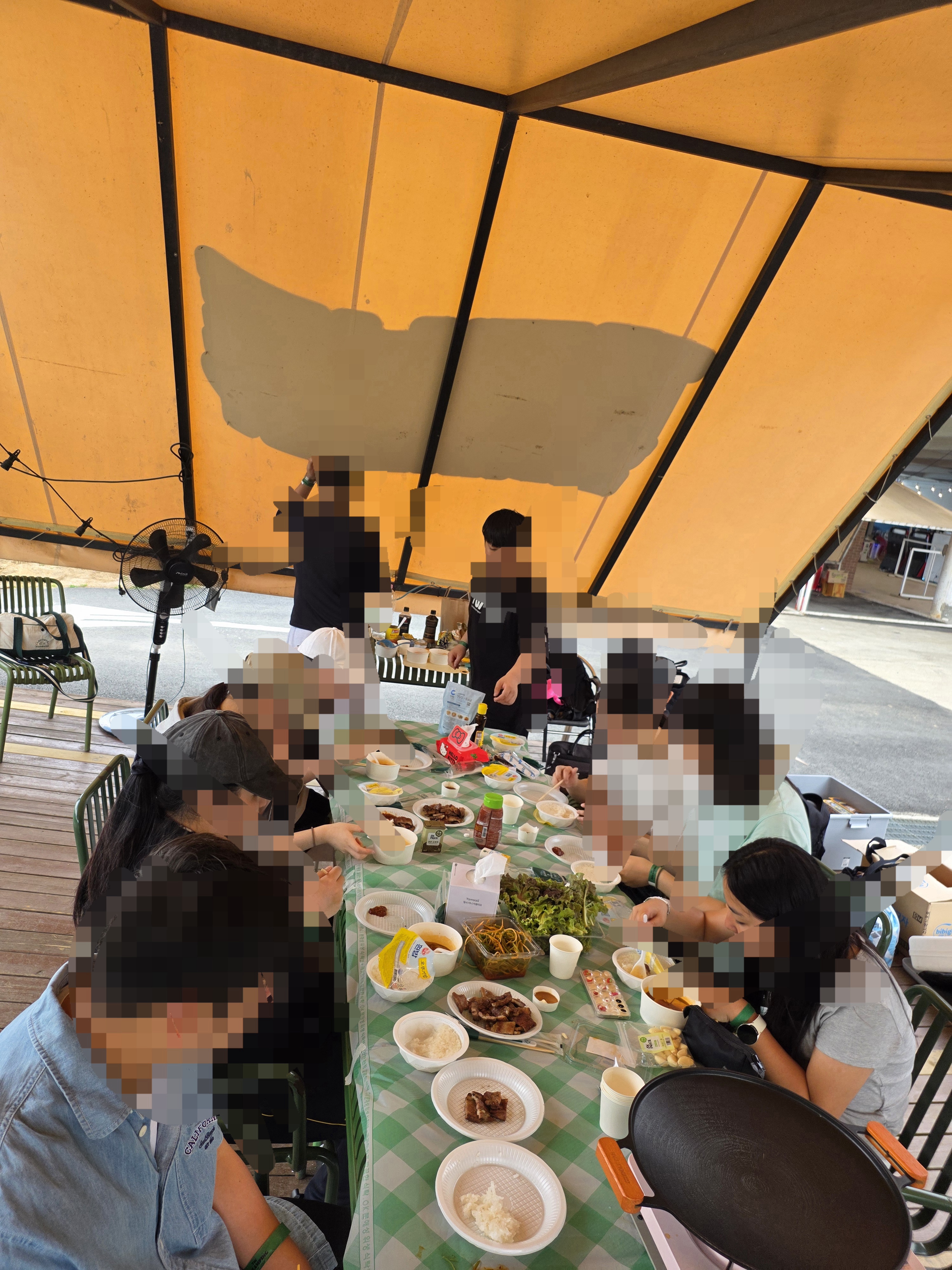 3f74a77e1f548.jpg