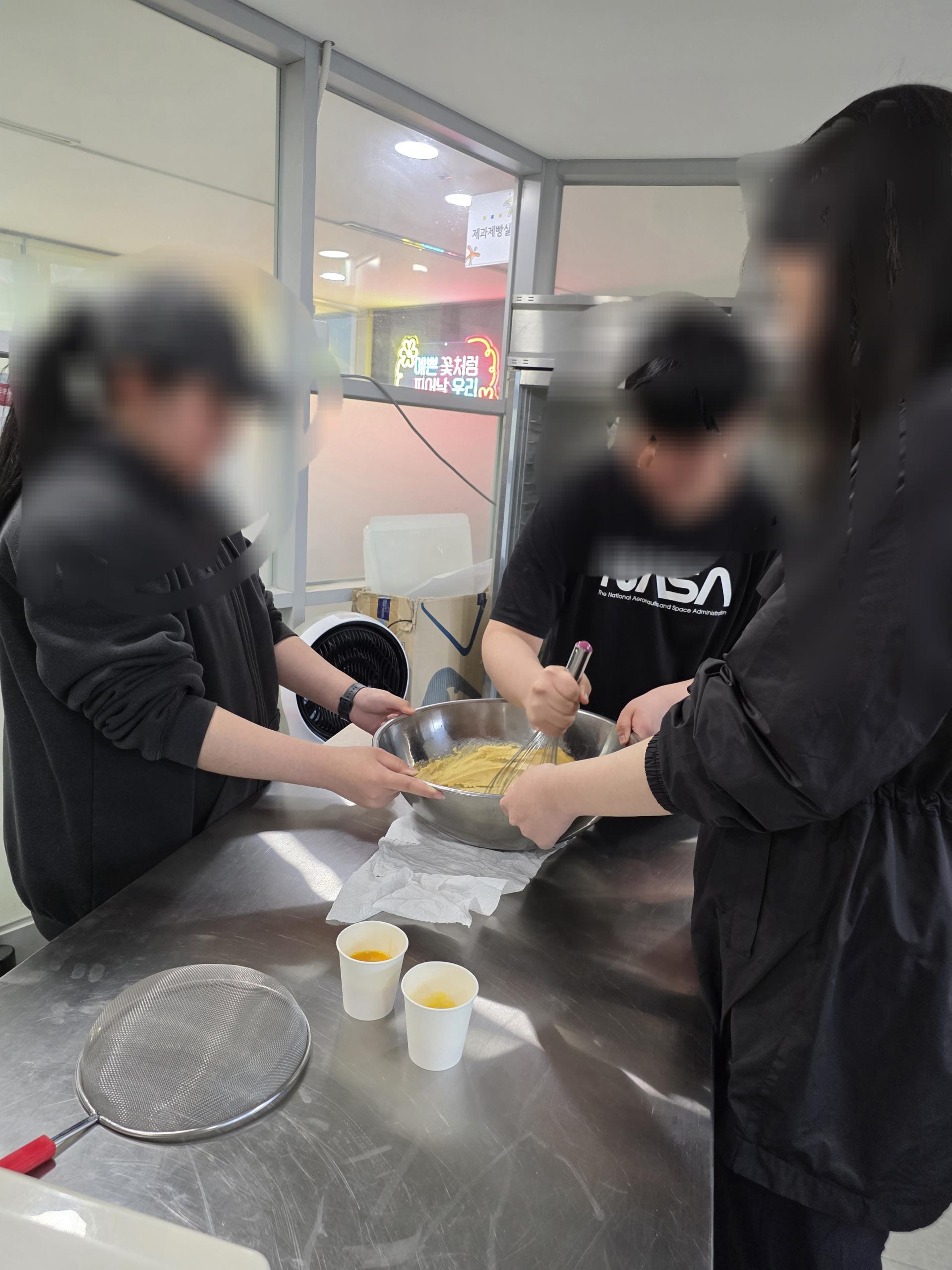 6e8bc6a7aad49.jpg