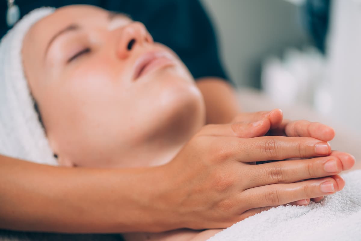 Korean facial massage