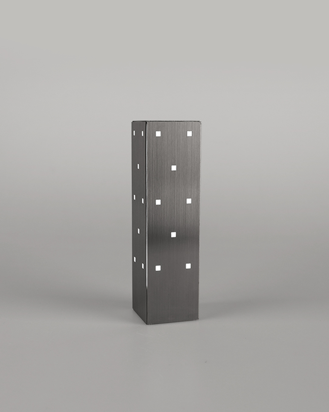 TOWER PORTABLE LAMP