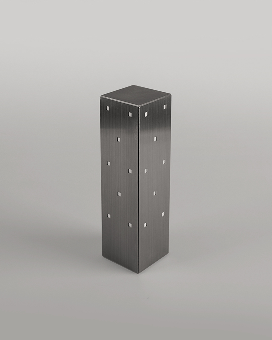TOWER PORTABLE LAMP