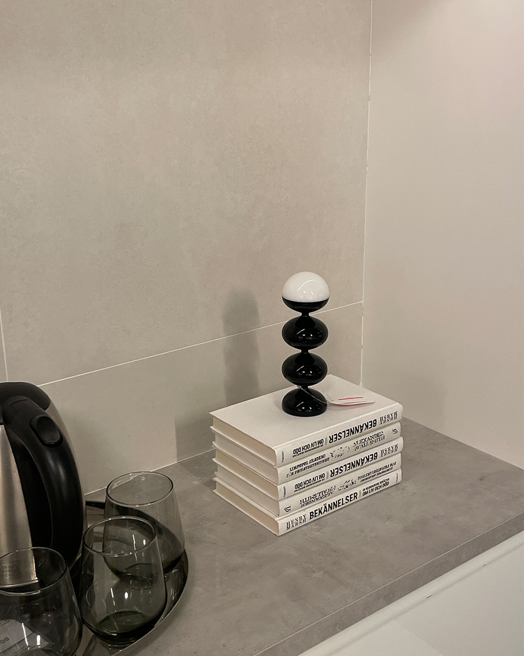 PIMLICO PORTABLE LAMP | BLACK