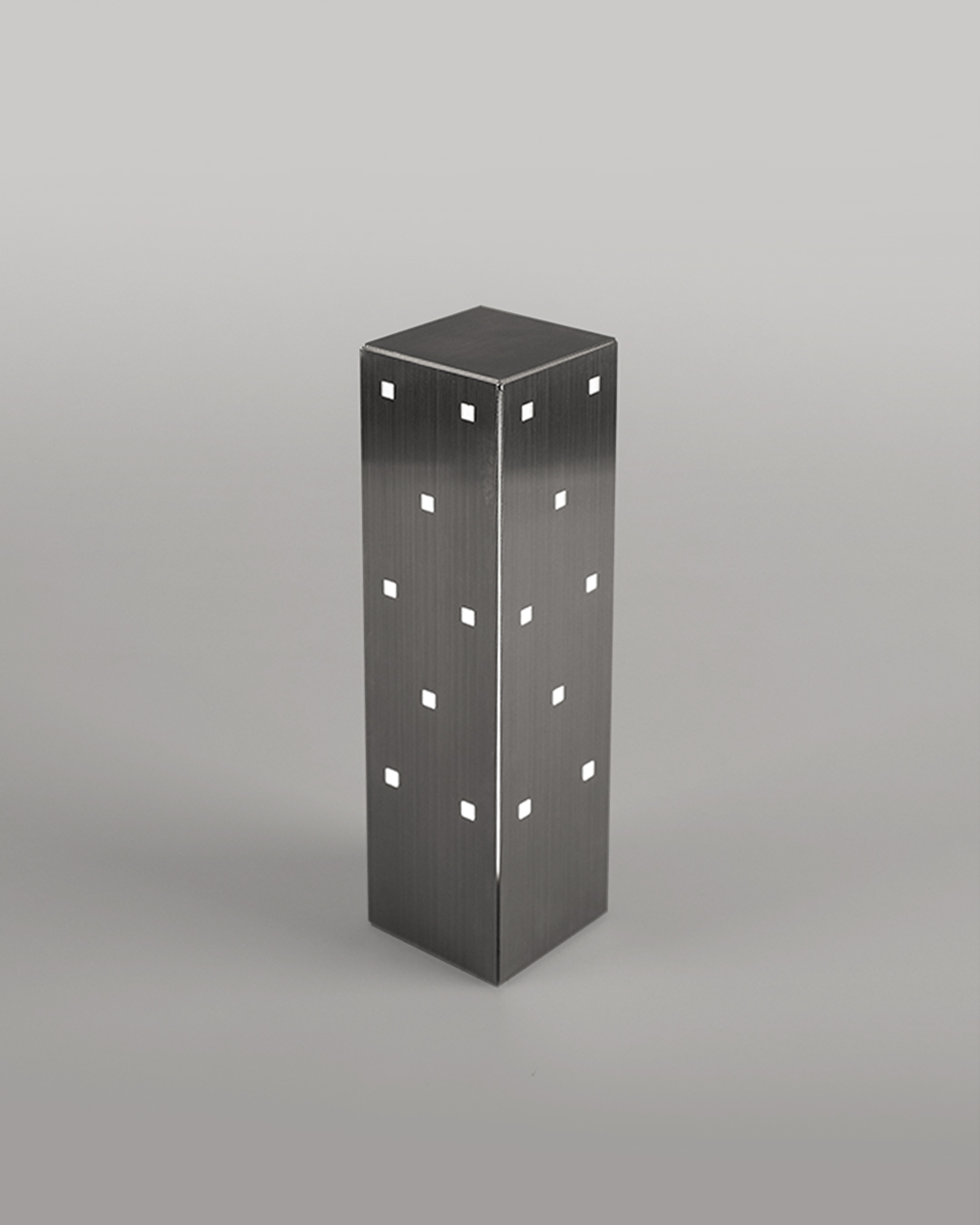 TOWER PORTABLE LAMP