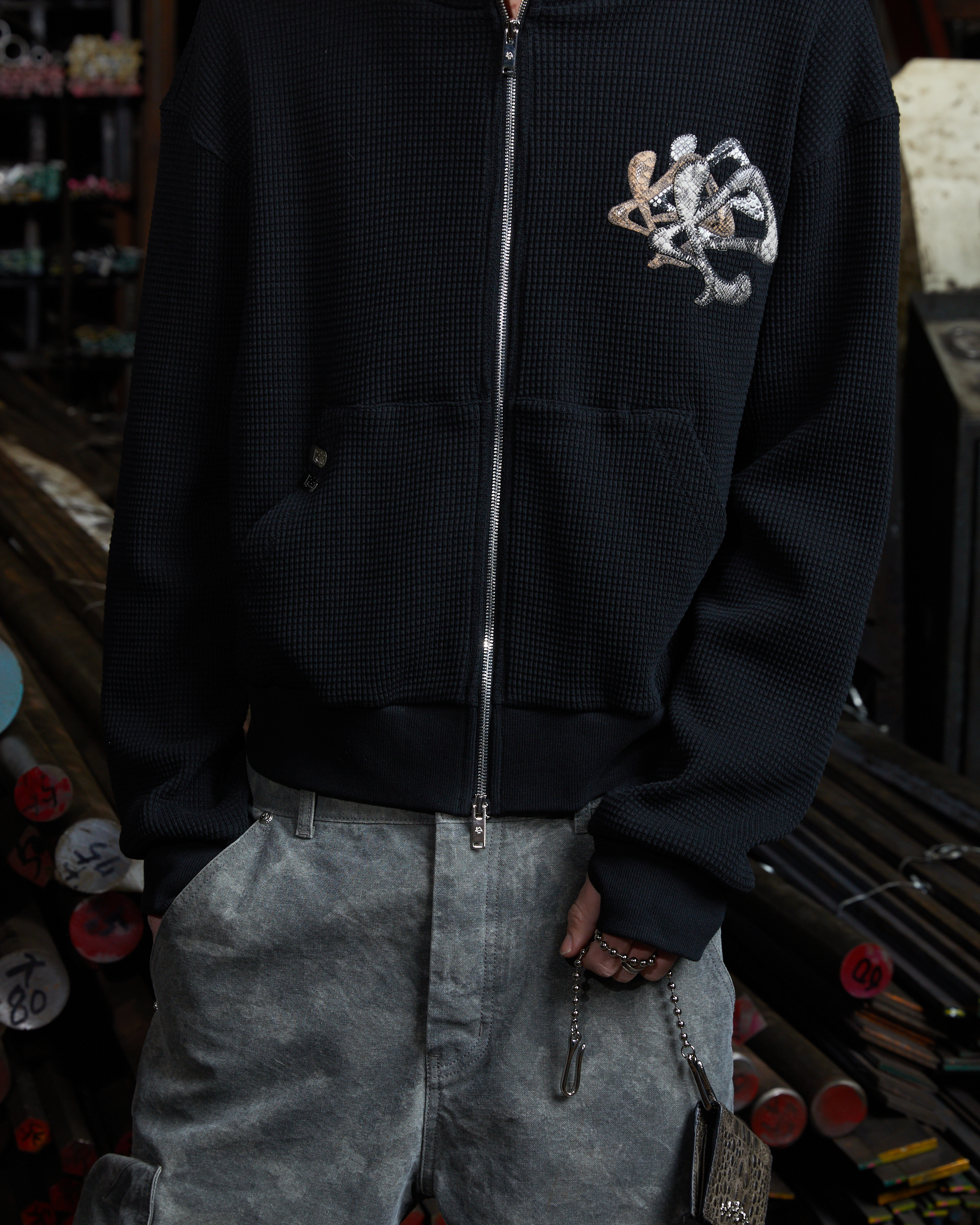 SIREN SCANDAL ZIP UP HOODIE - BLACK