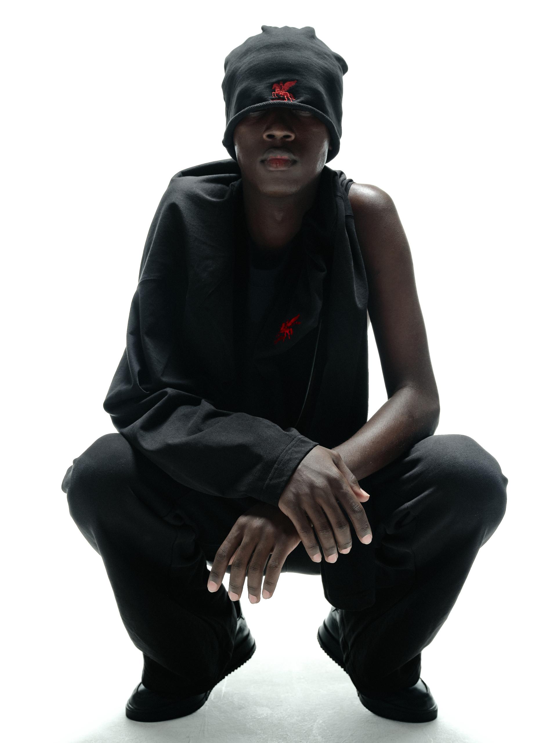 FALLING ANGEL BEANIE - BLACK