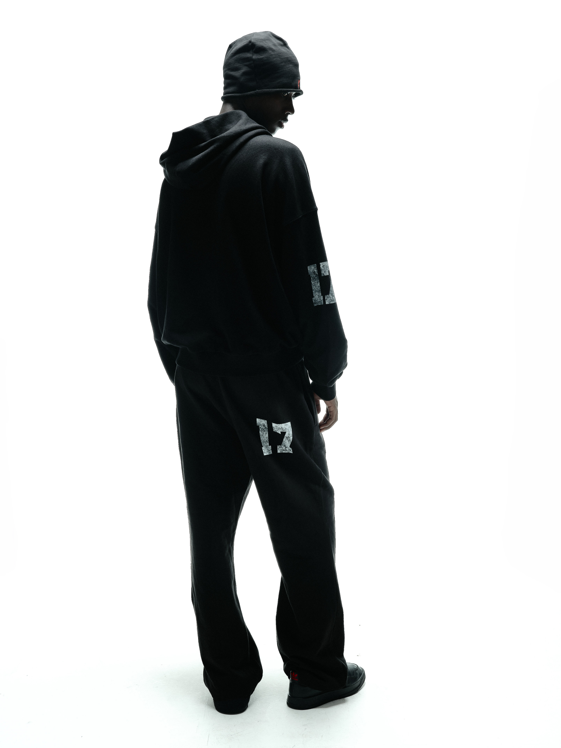 FALLING ANGEL ZIP UP HOODIE - BLACK