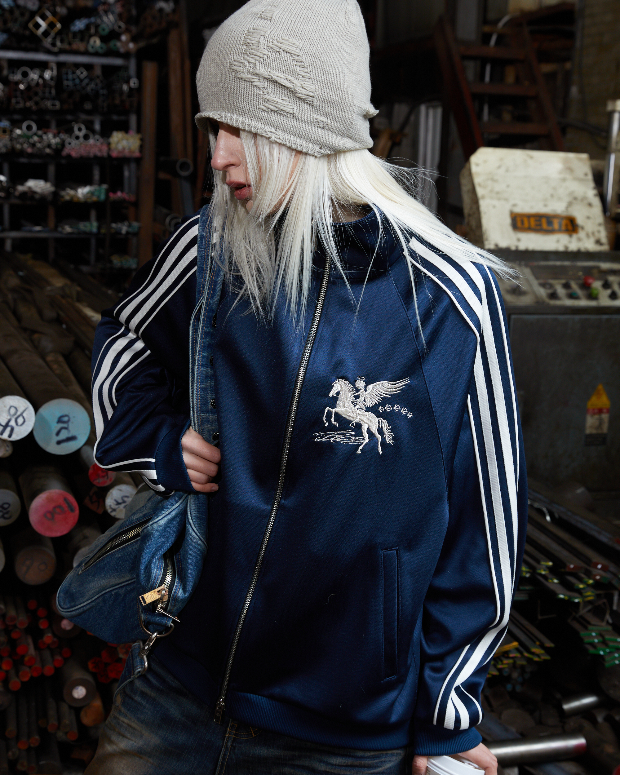 FALLING ANGEL SPORTS JACKET - NAVY