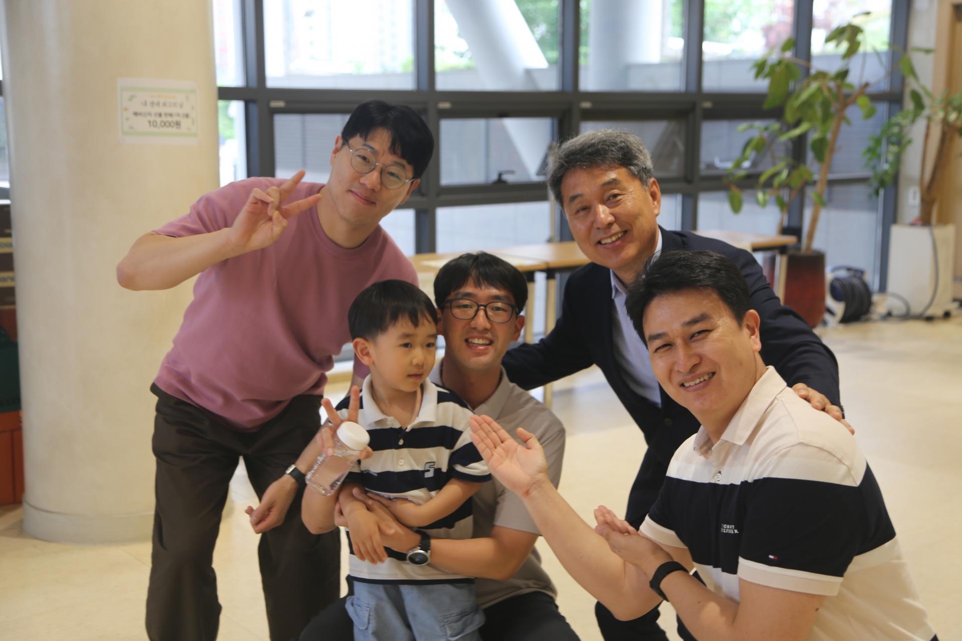 c63db8552d952.jpg