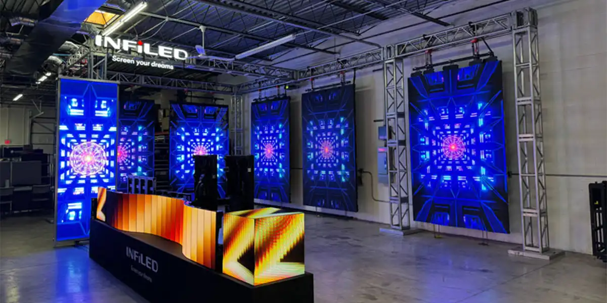 https://www.ravepubs.com/infiled-chicago-experience-center/
