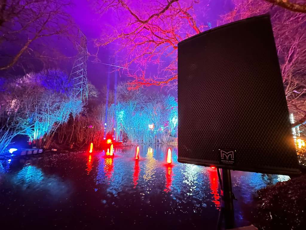 https://www.ravepubs.com/nearly-500-martin-audio-speakers-help-bring-tulleys-farm-christmas-light-festival-to-life/