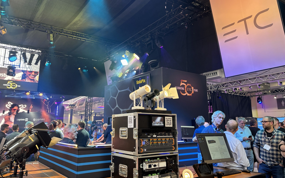 [PLASA Show 2026] ETC, MegaPix·GigaPix 신형 조명 라인업 - 사진 1