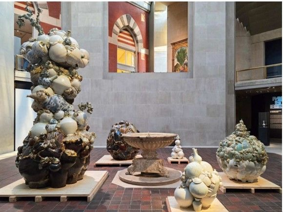 메트로폴리탄 미술관 《Monstrous Beauty: A Feminist Revision of Chinoiserie》 전시 전경_2, ⓒ Jaeho Jung *재판매 및 DB 금지