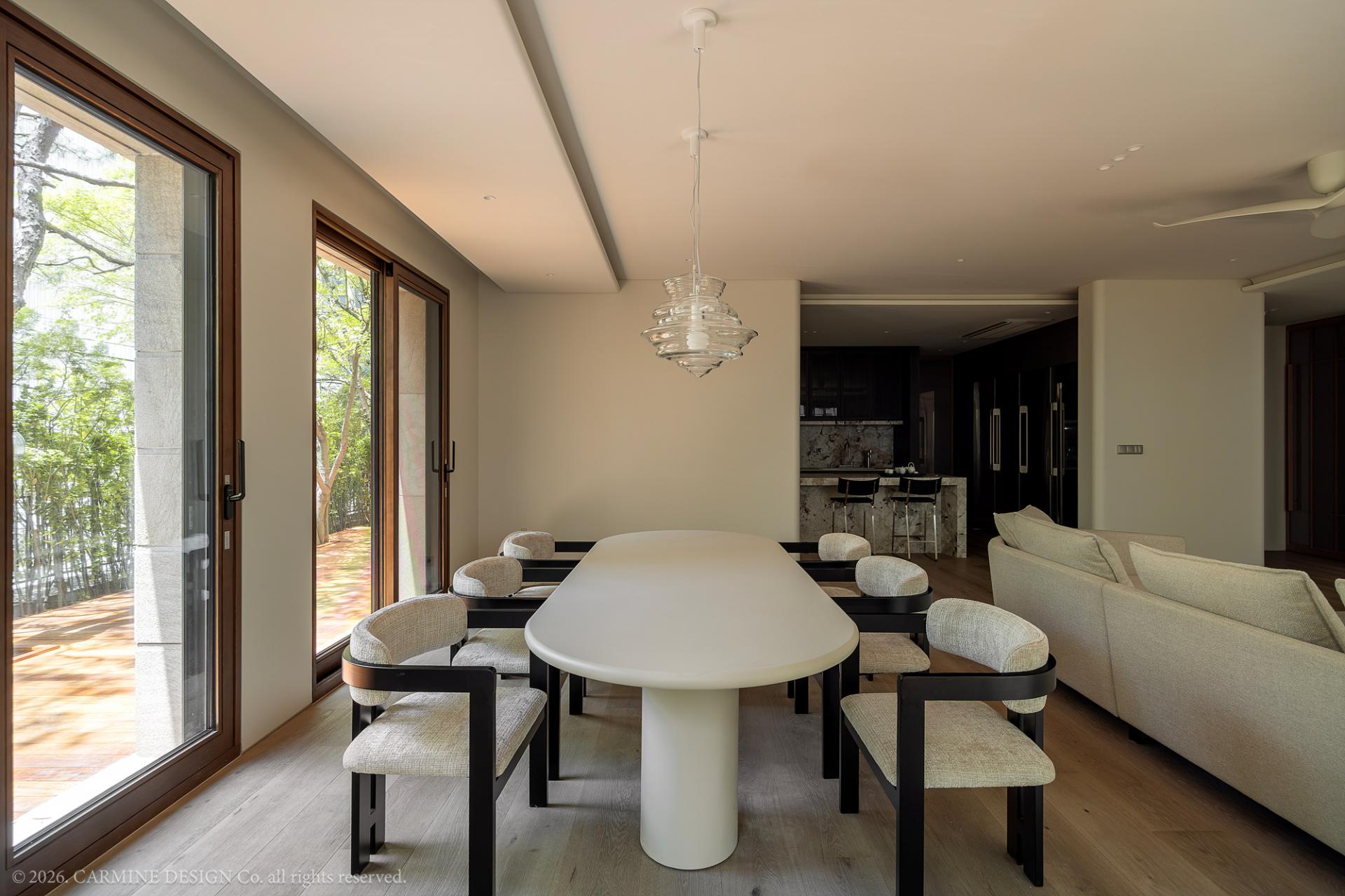 BASE DINING TABLE • 베이스 다이닝 테이블