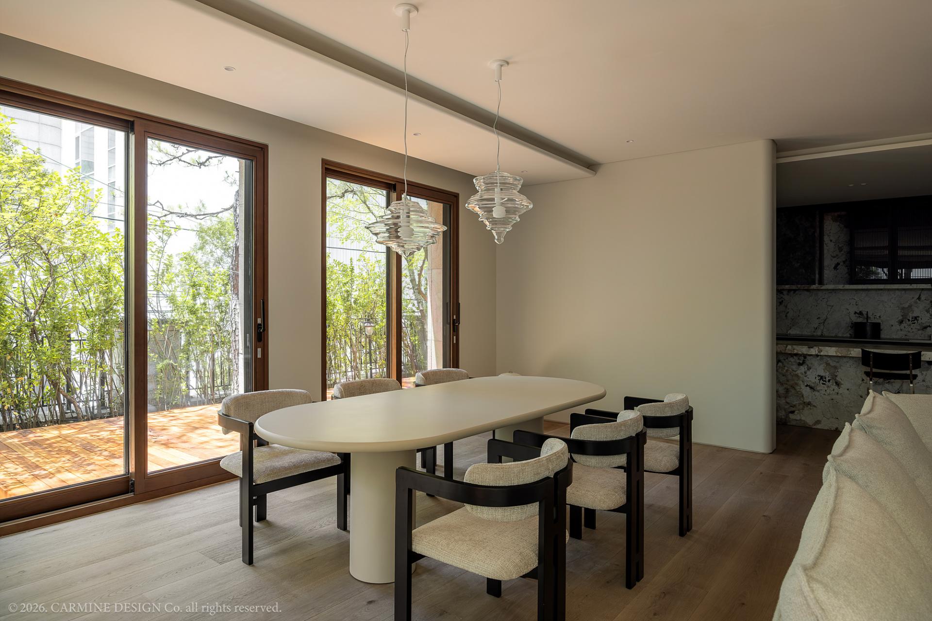 BASE DINING TABLE • 베이스 다이닝 테이블