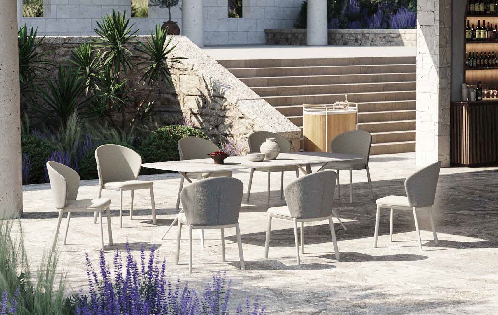 KINGSLAND DINING CHAIR • 킹슬랜드 다이닝 체어