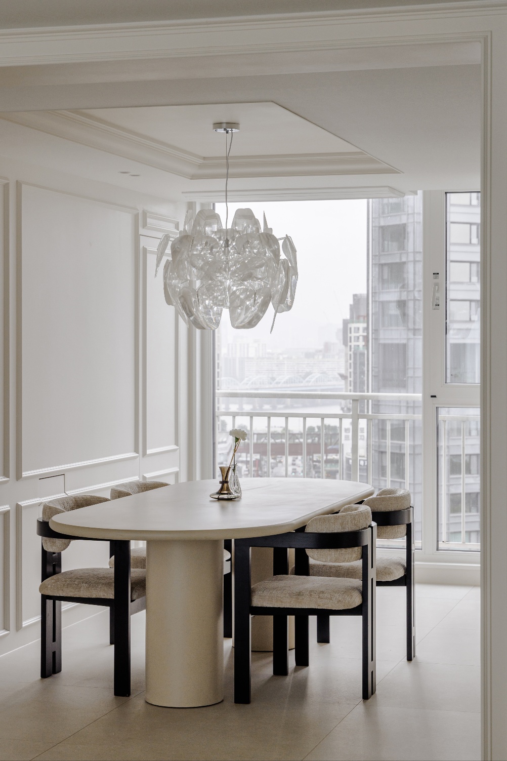 BASE DINING TABLE • 베이스 다이닝 테이블