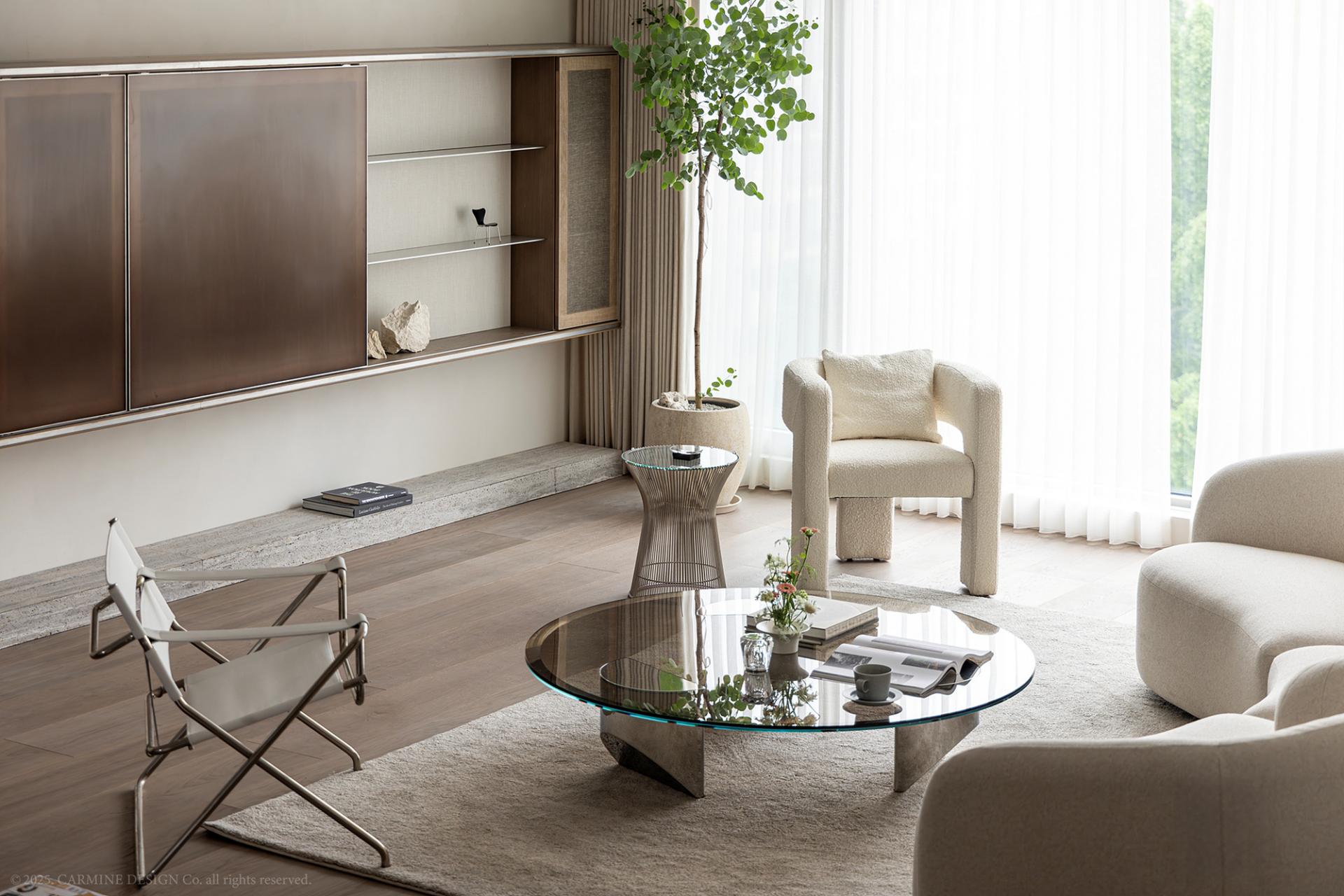 EVELYN CHAIR · 에블린 체어