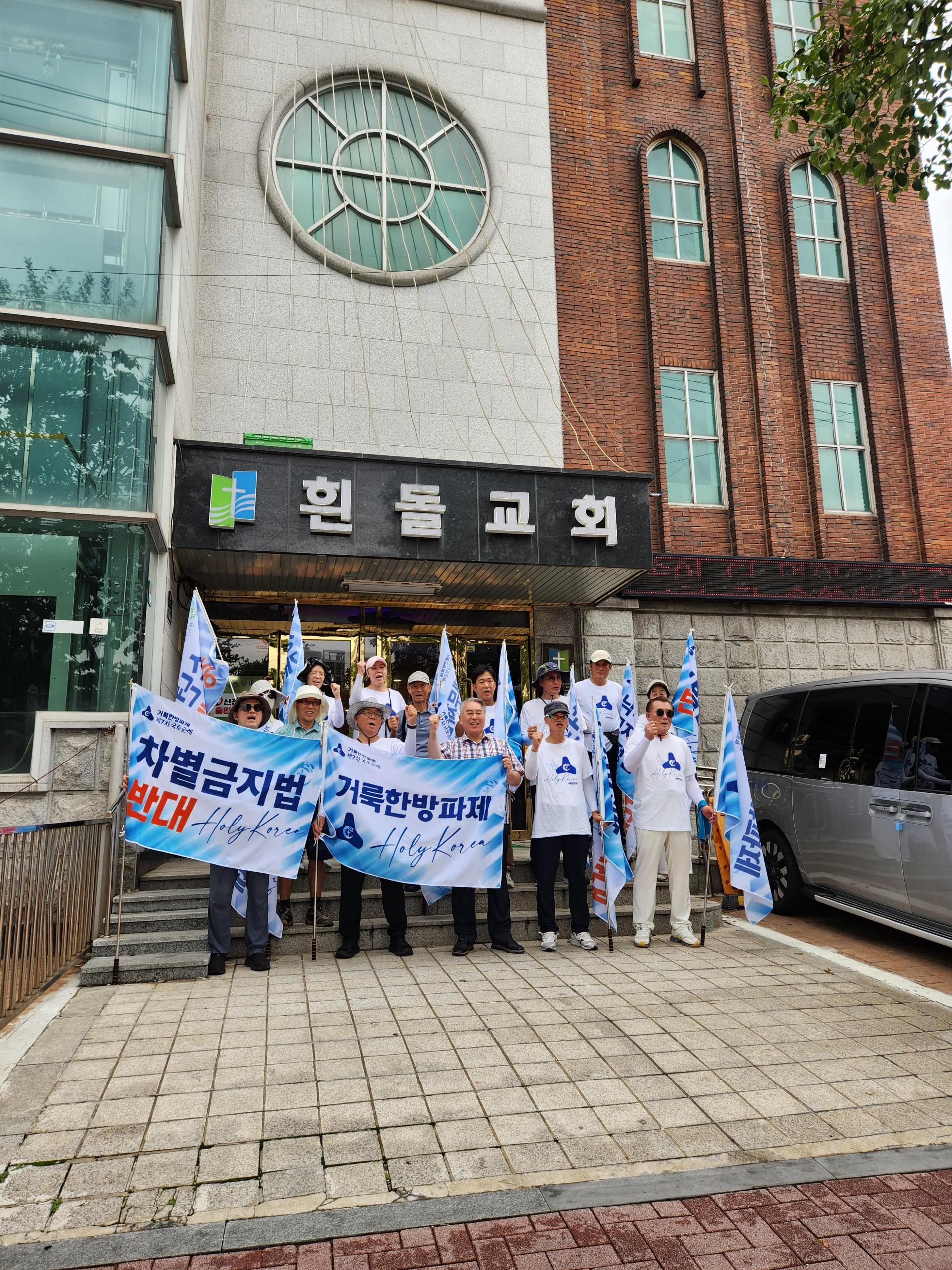 4f8800deb290b.jpg
